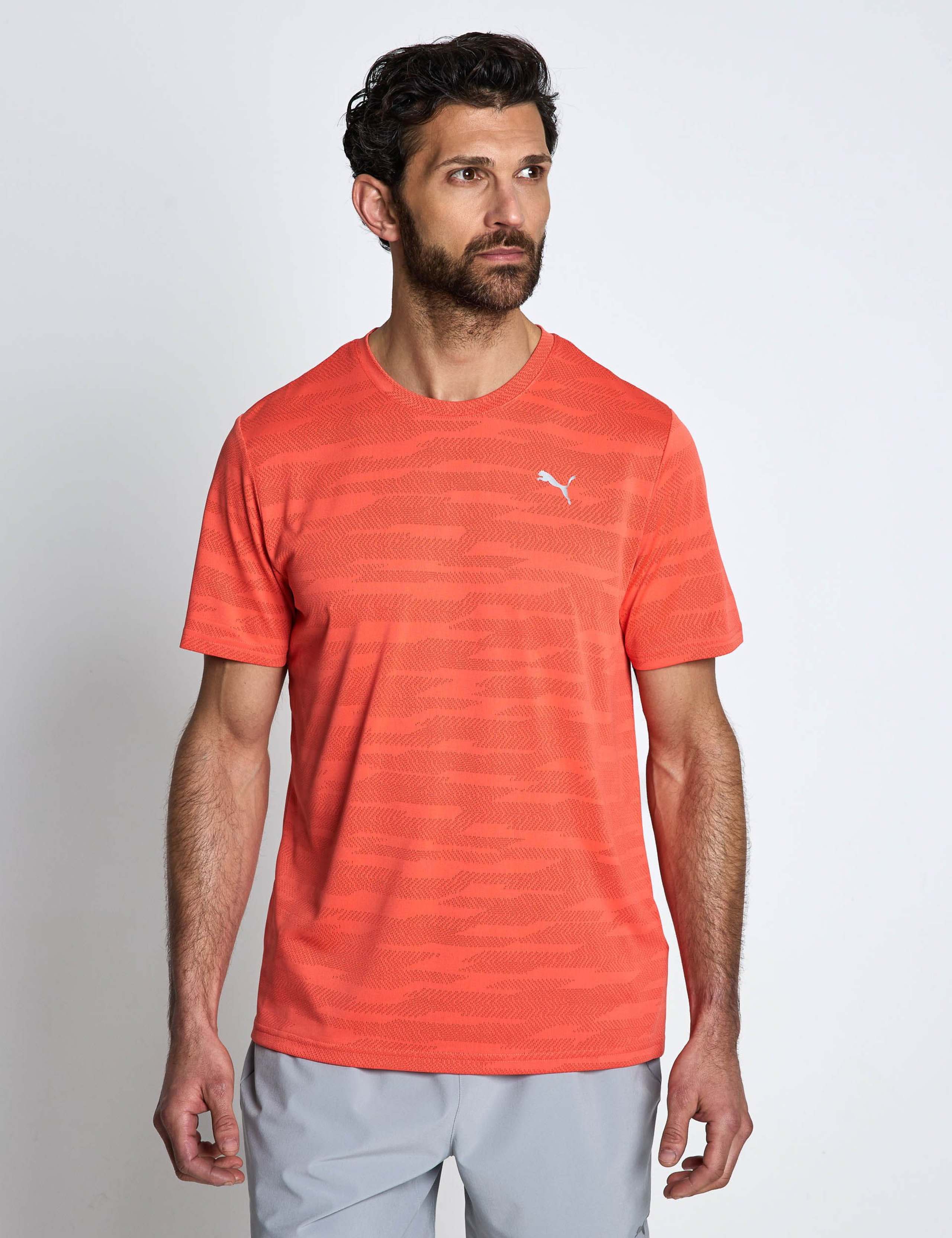 Powertrain Jacquard T-Shirt 1 of 4