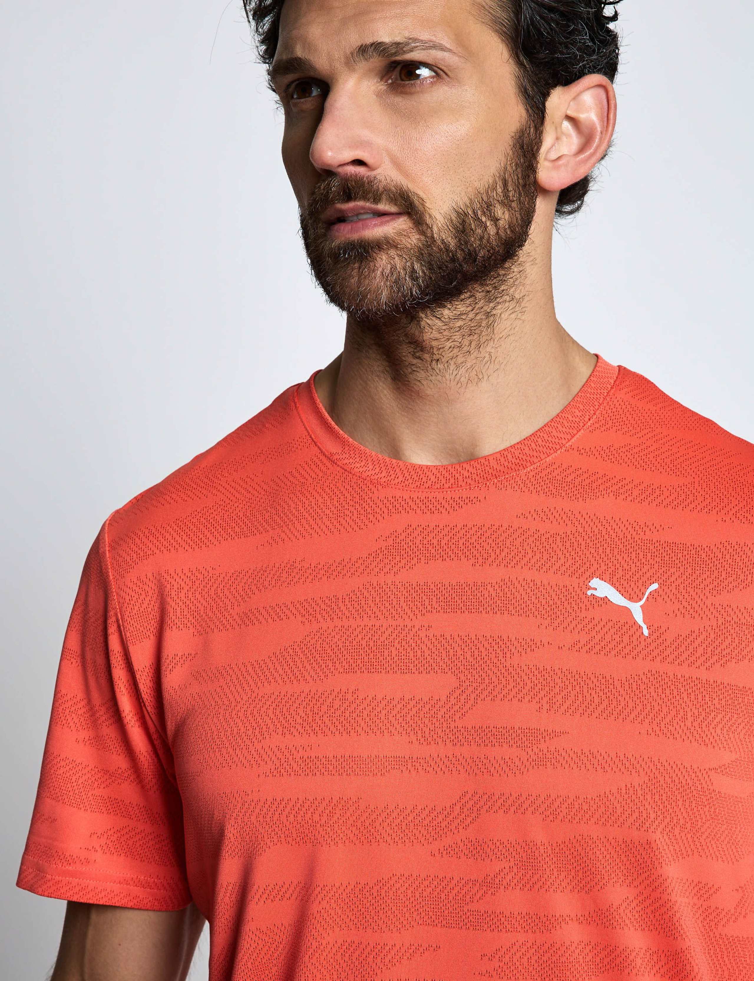 Powertrain Jacquard T-Shirt 4 of 4