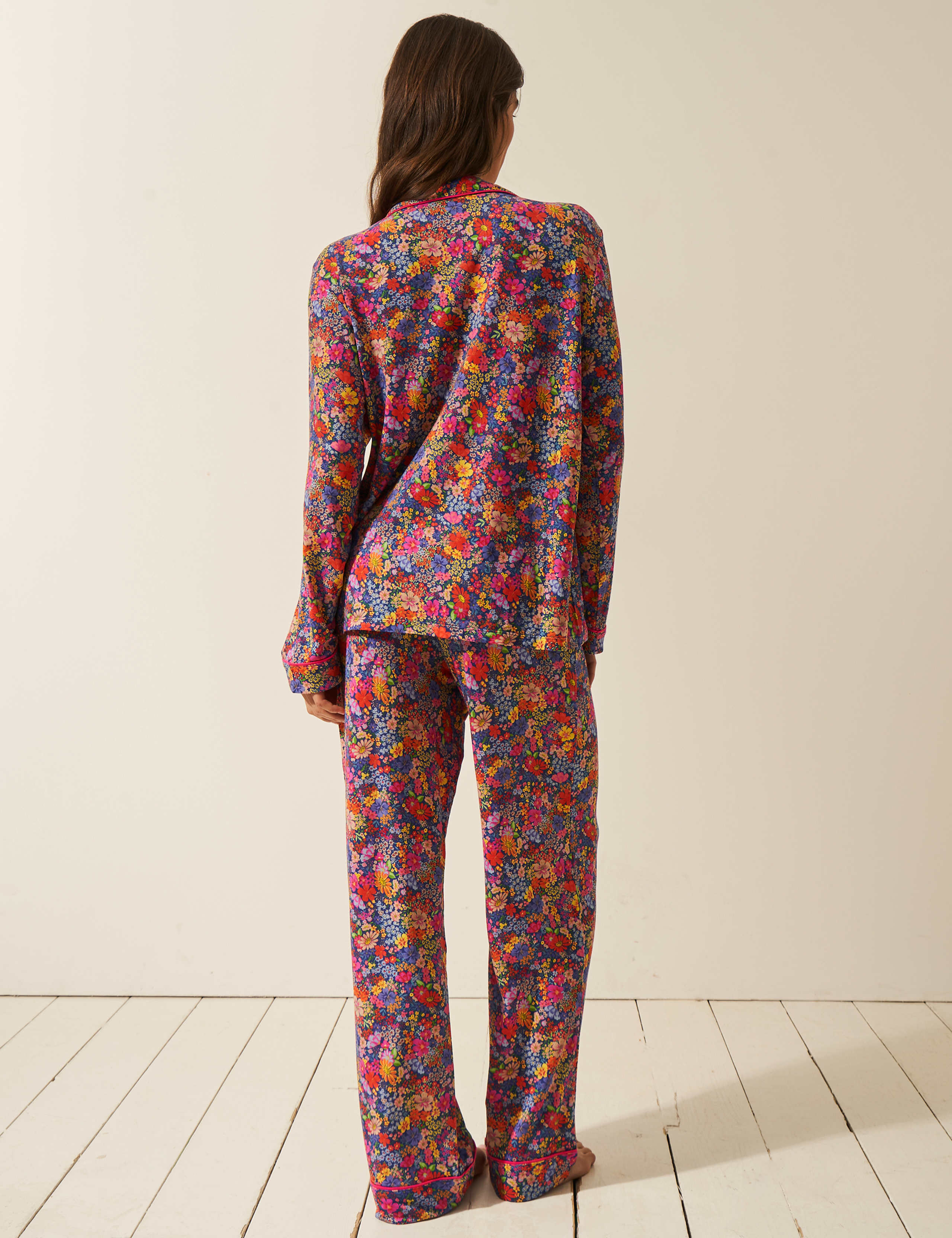 Full Bloom Modal Rich Pyjama Set 3 of 5