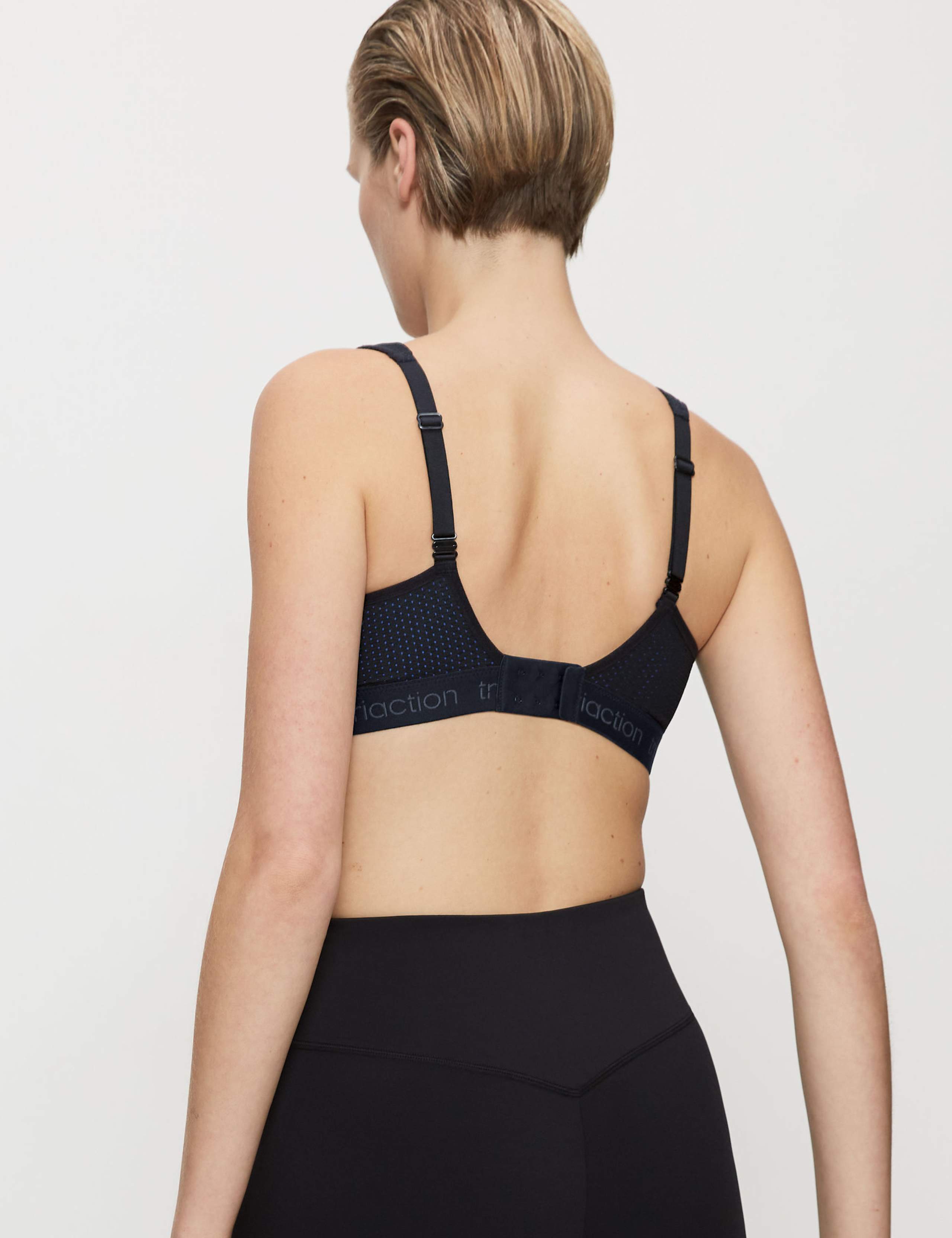 Triaction Energy Lite Non Wired Non-Padded Breathable Performance Sports Bra  4 of 6