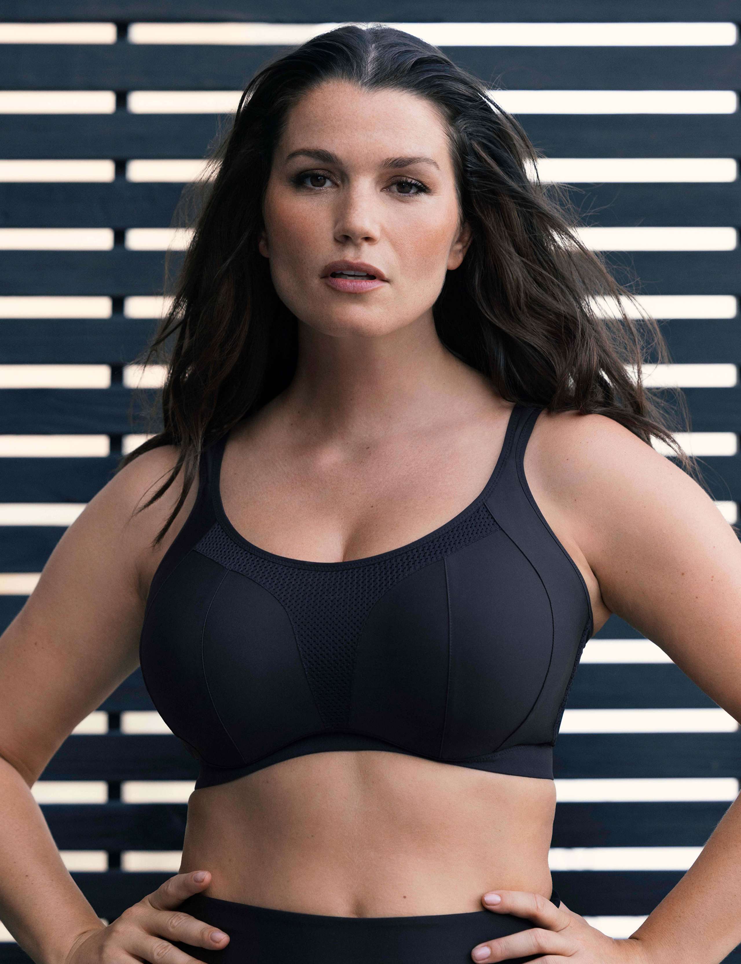Elevate Ultimate Support Underwired Sports Bra D-H 1 of 5
