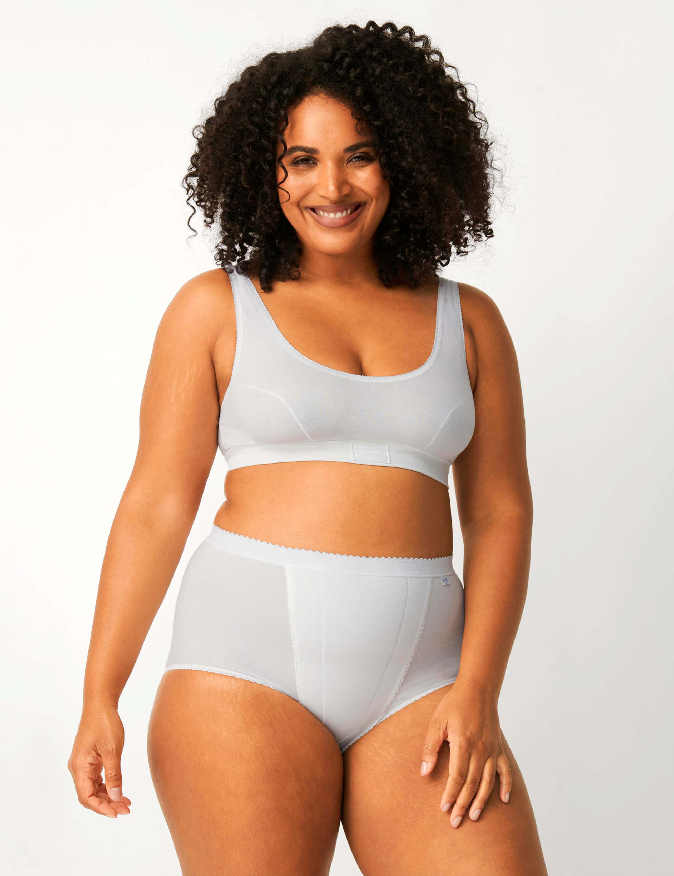 2pk High Waisted Control Maxi Full Briefs 2 of 5