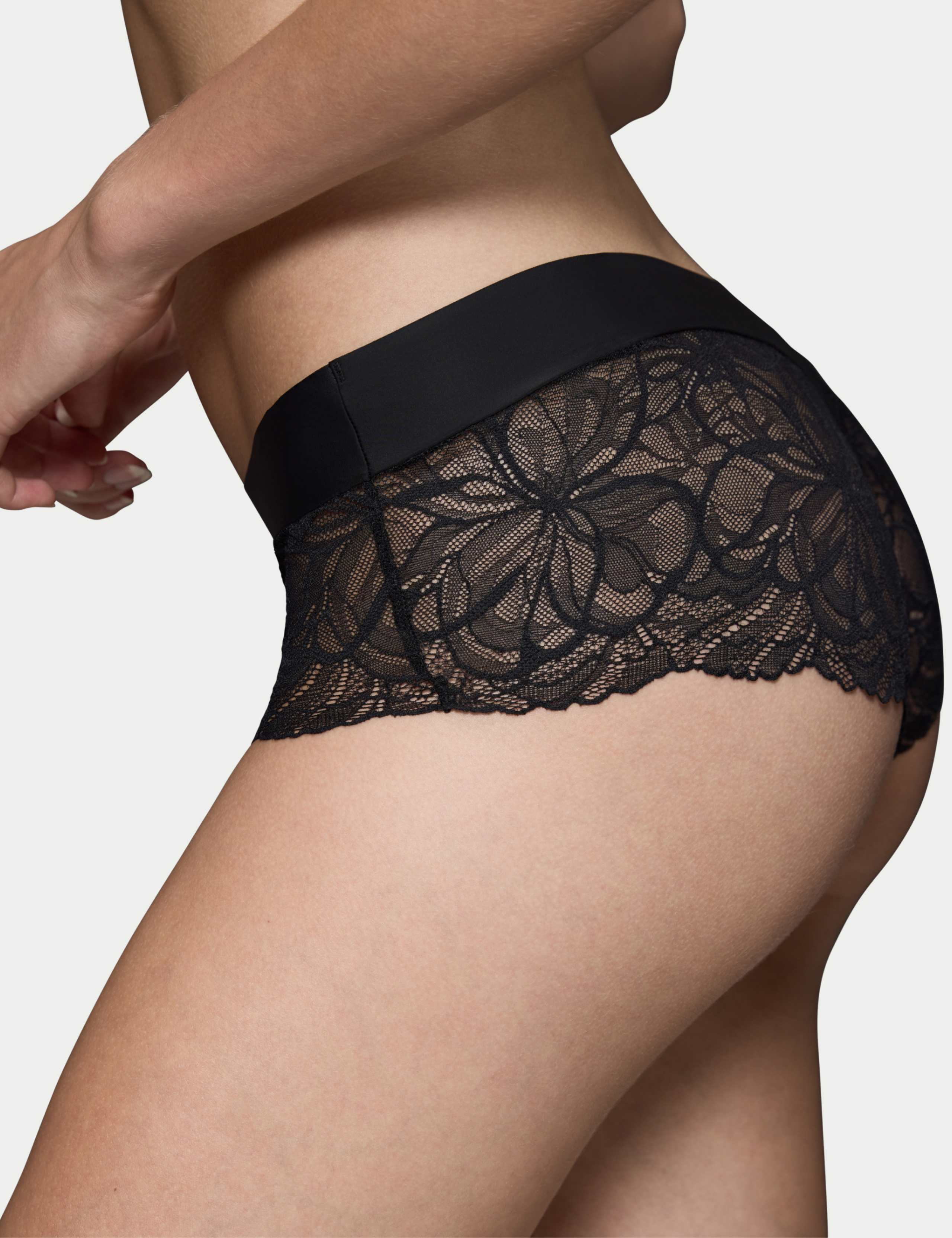 Body Make-Up Illusion Lace Shorts 4 of 5