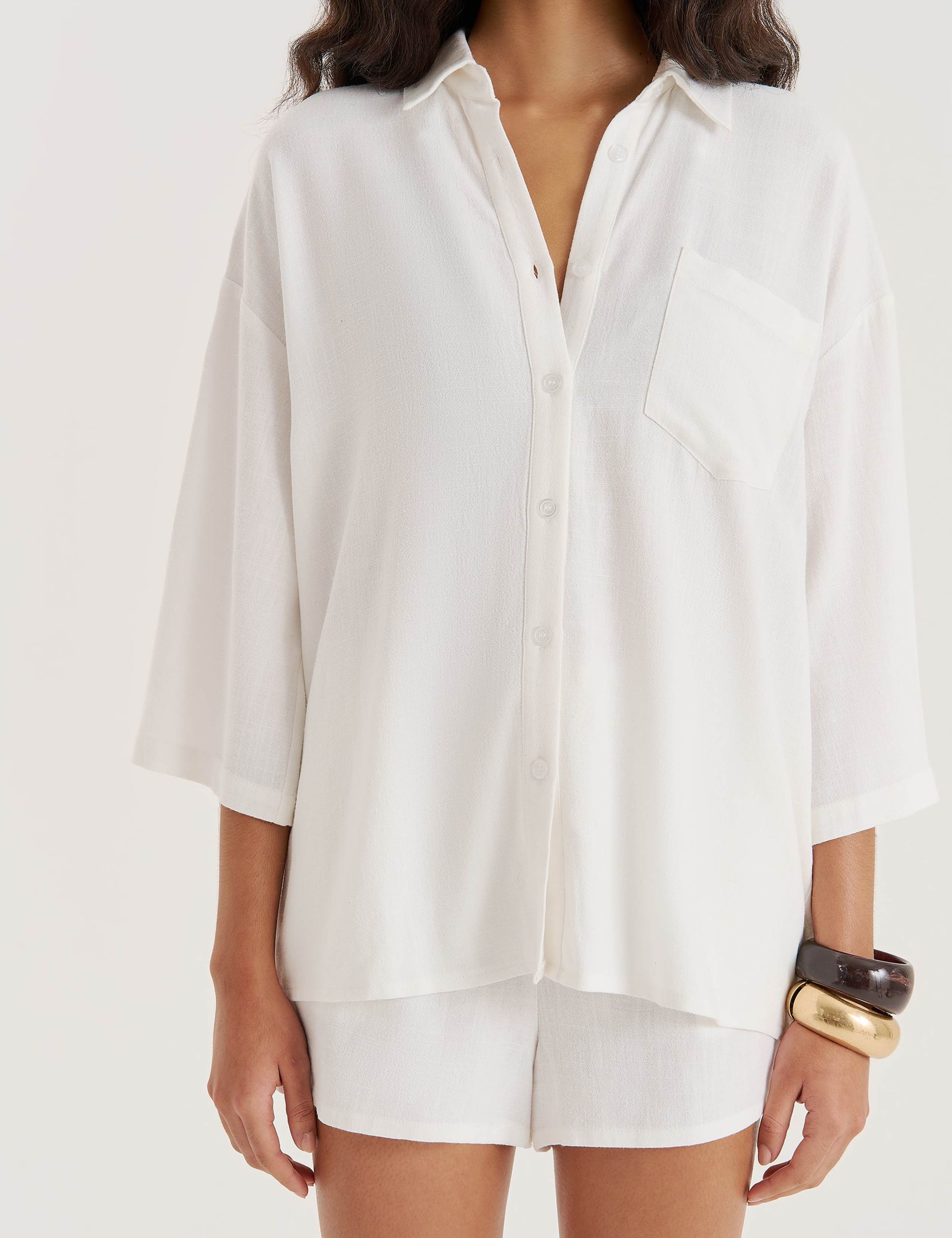 Oversized Beach Shirt with Linen 2 of 4