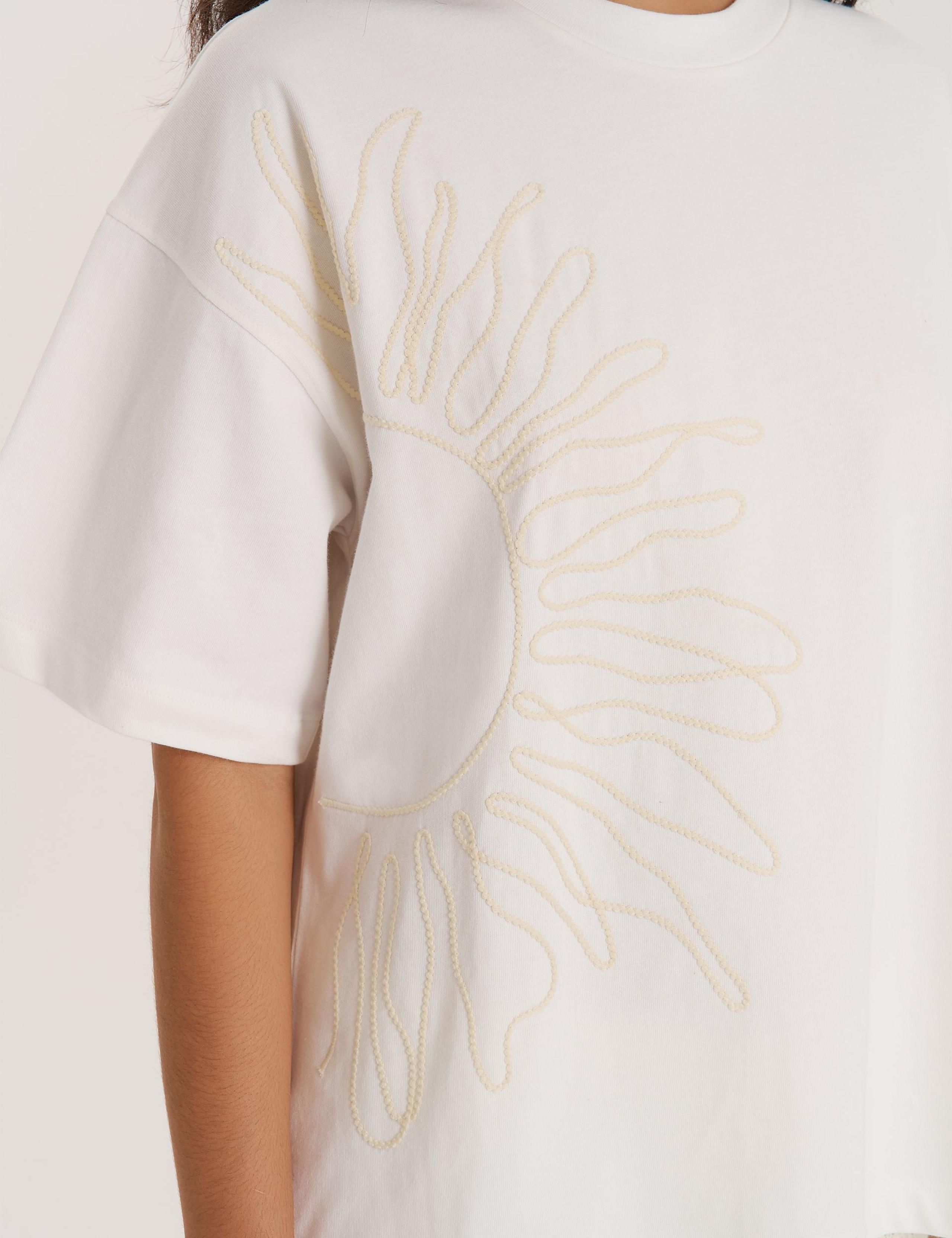 Embroidered Beach T-Shirt 4 of 4