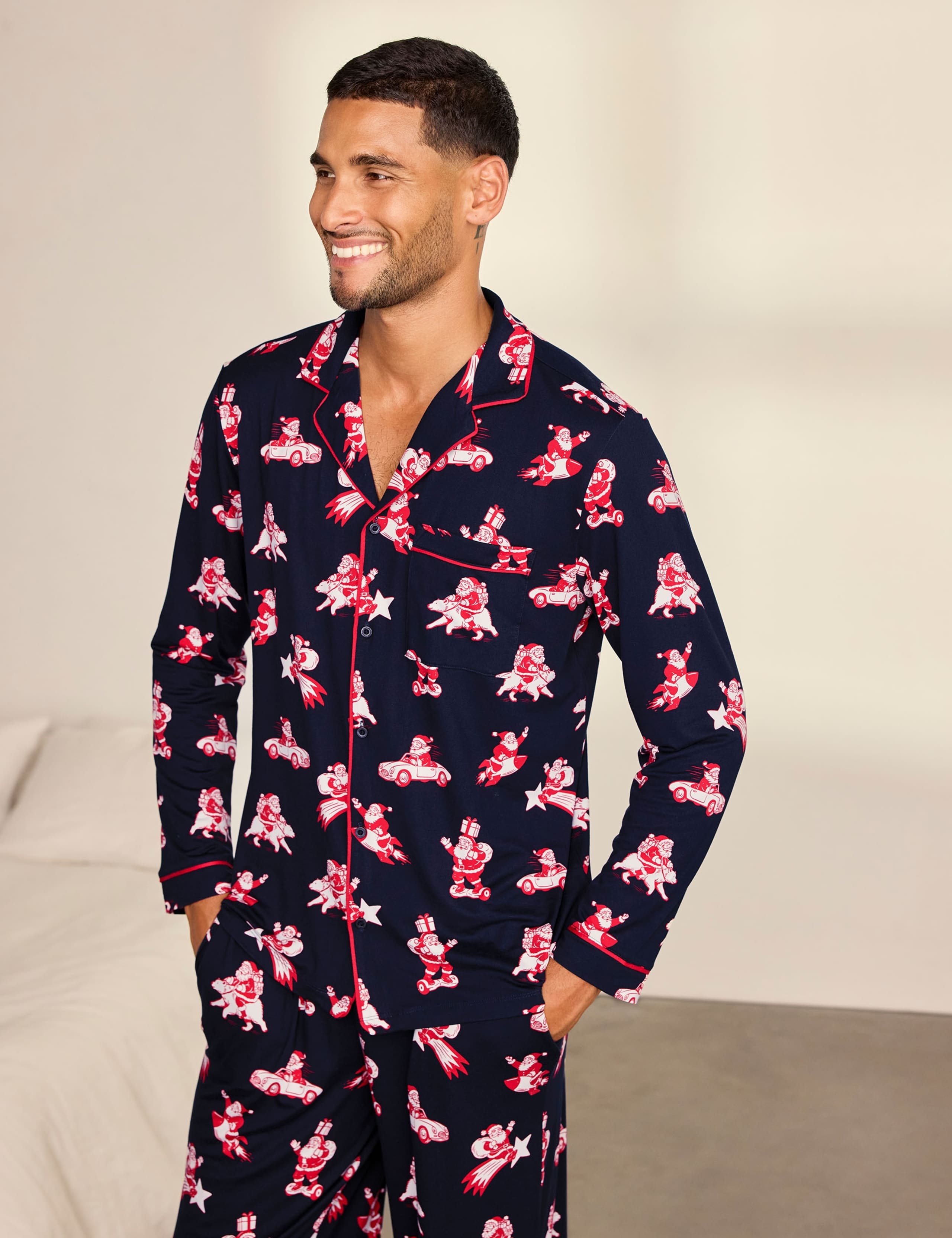 Family Christmas Santa Print
Pyjama Set 2 of 6