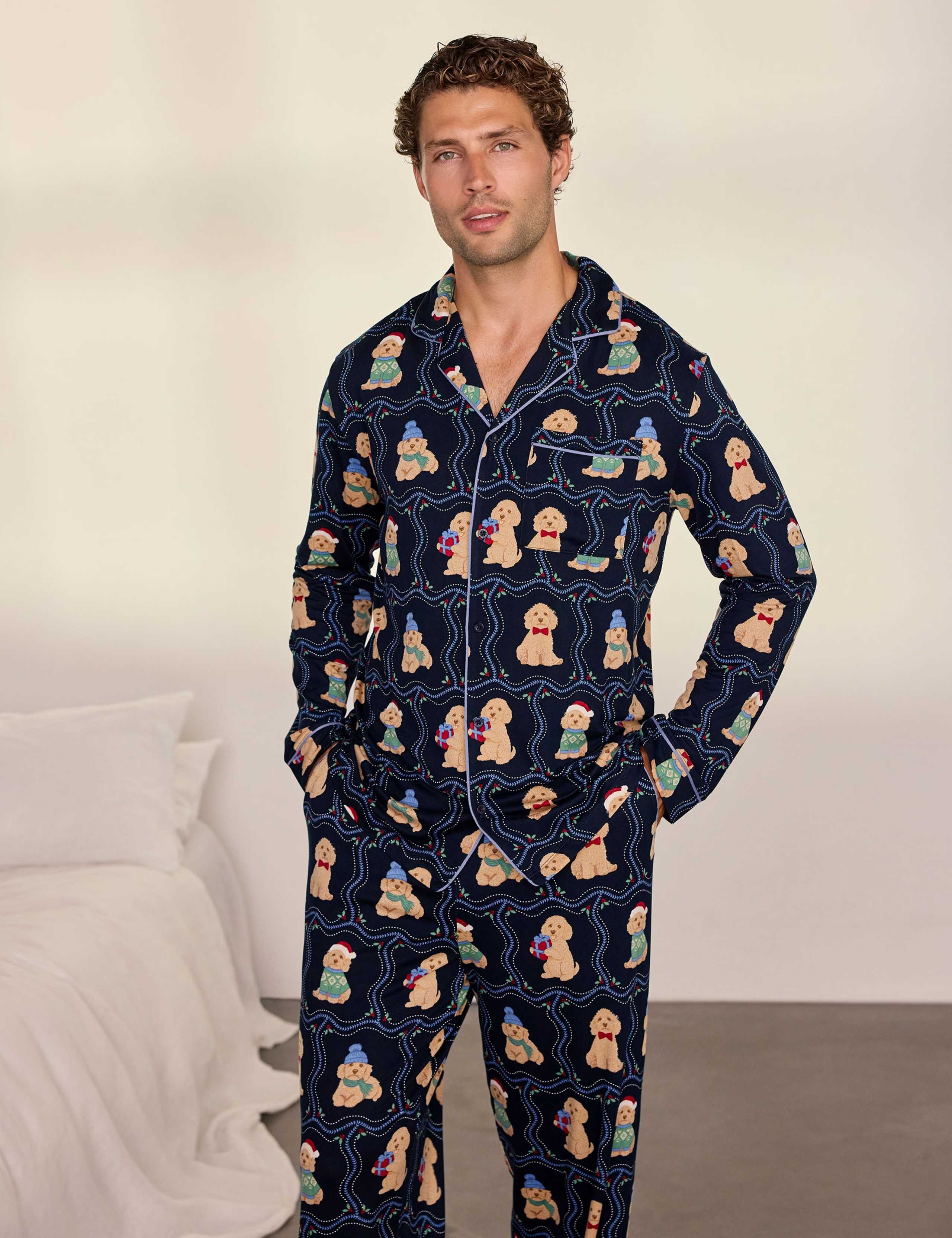 Family Christmas Dog Print
Pyjama Set 3 of 6