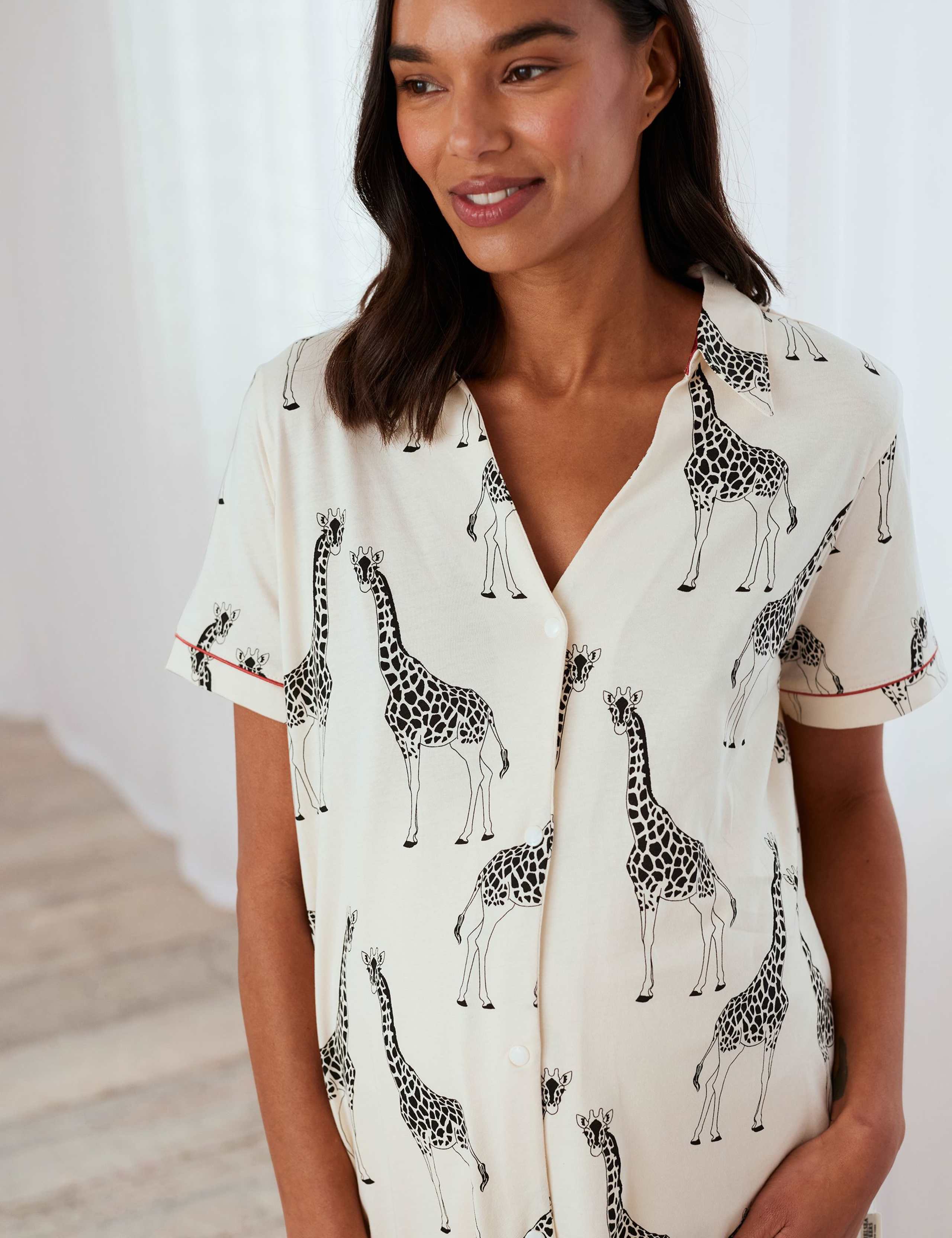 Maternity Jersey Giraffe Print Shortie Set 4 of 5