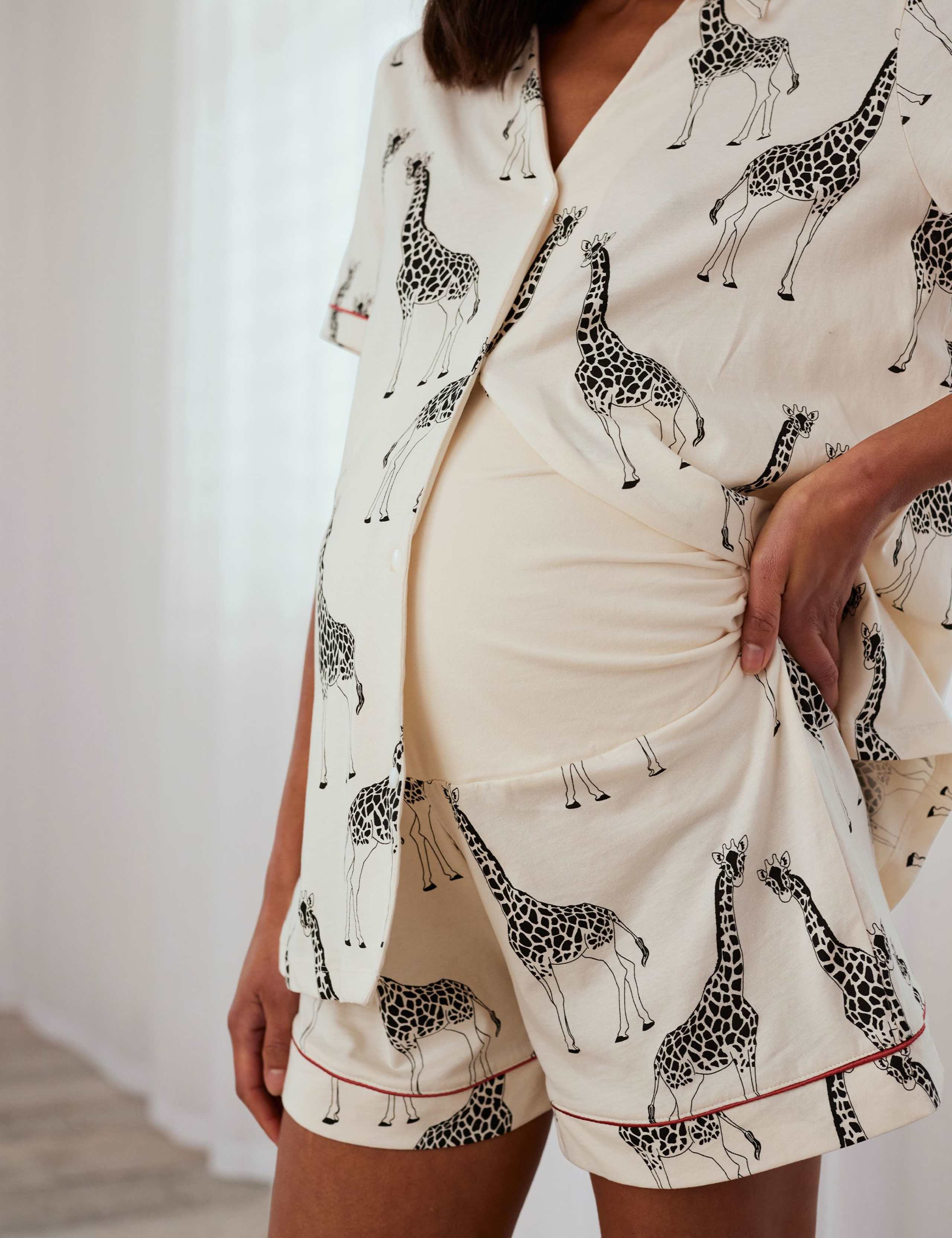 Maternity Jersey Giraffe Print Shortie Set 5 of 5