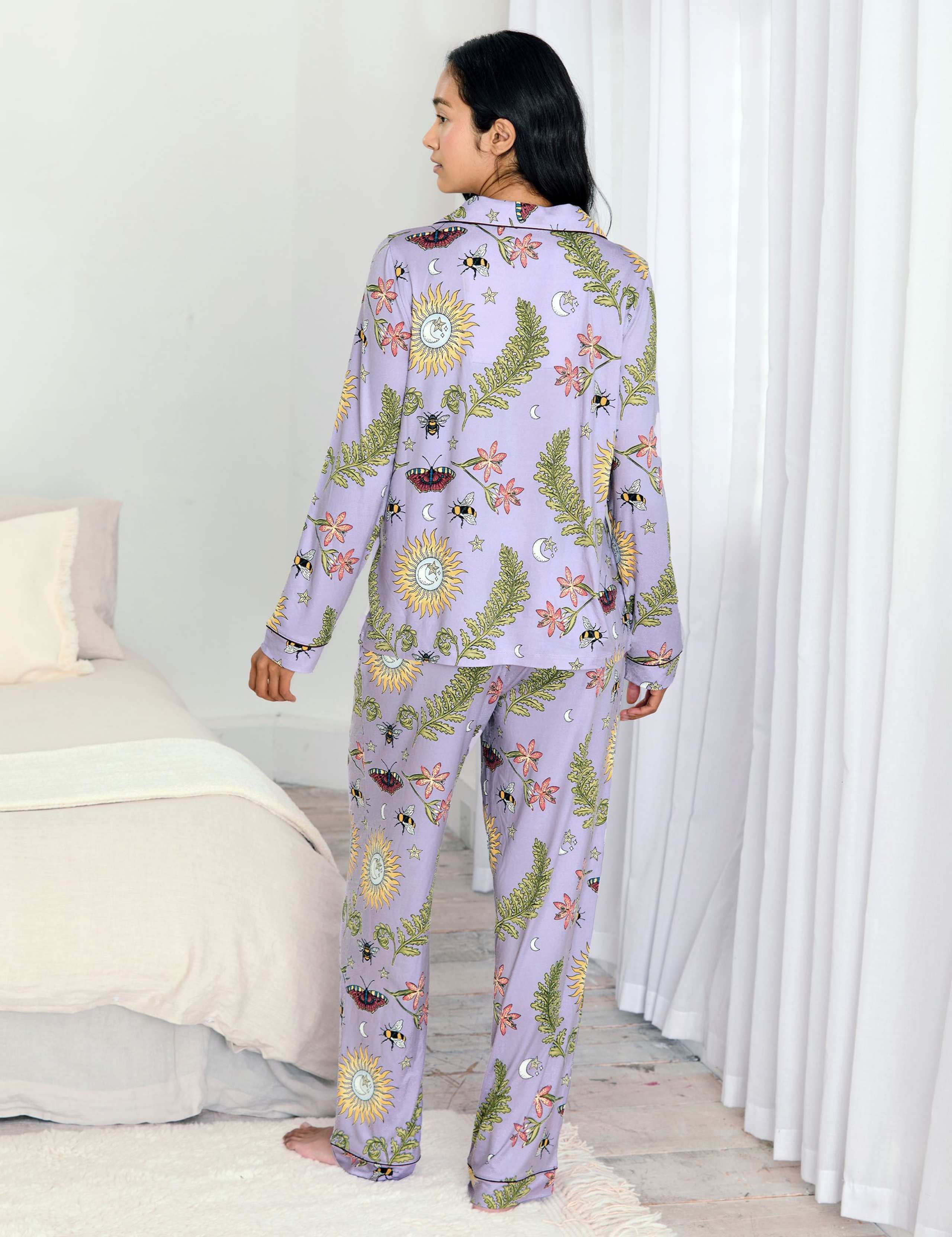 Jersey Forest Print Revere Pyjama Set 2 of 5