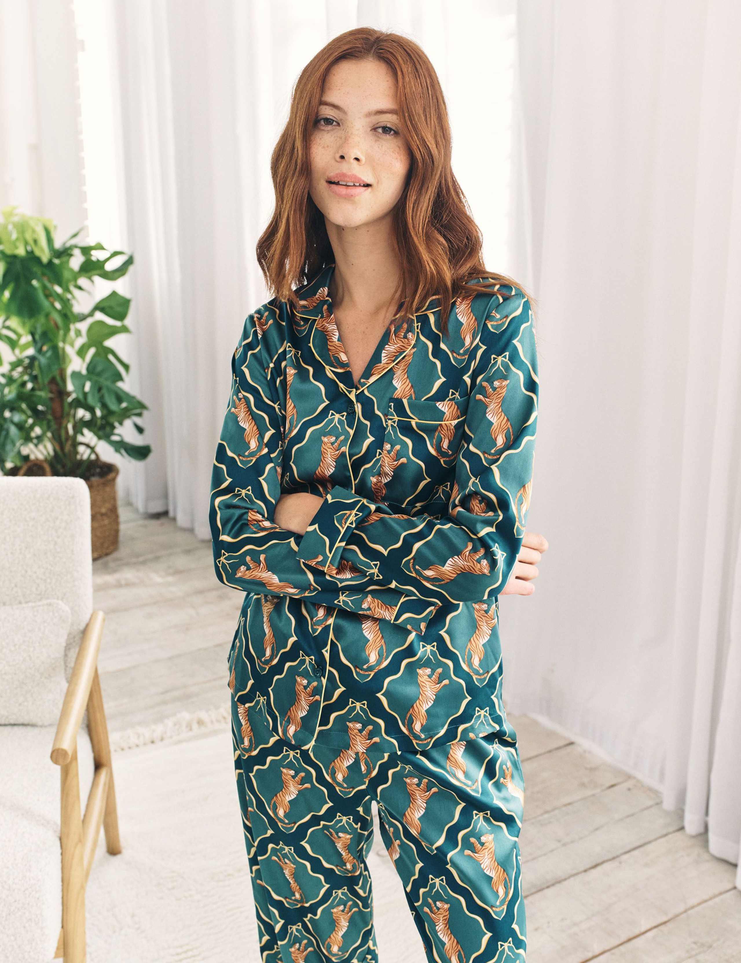 Satin Tiger Print Revere Pyjama Set 2 of 6