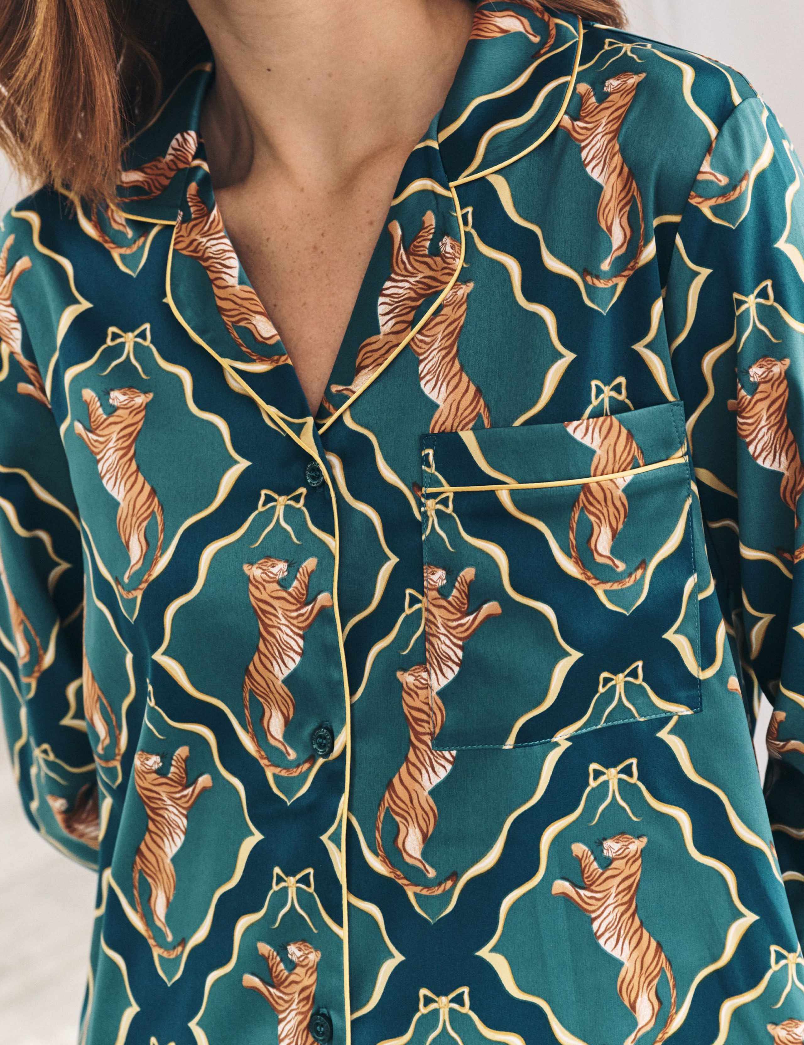 Satin Tiger Print Revere Pyjama Set 4 of 6