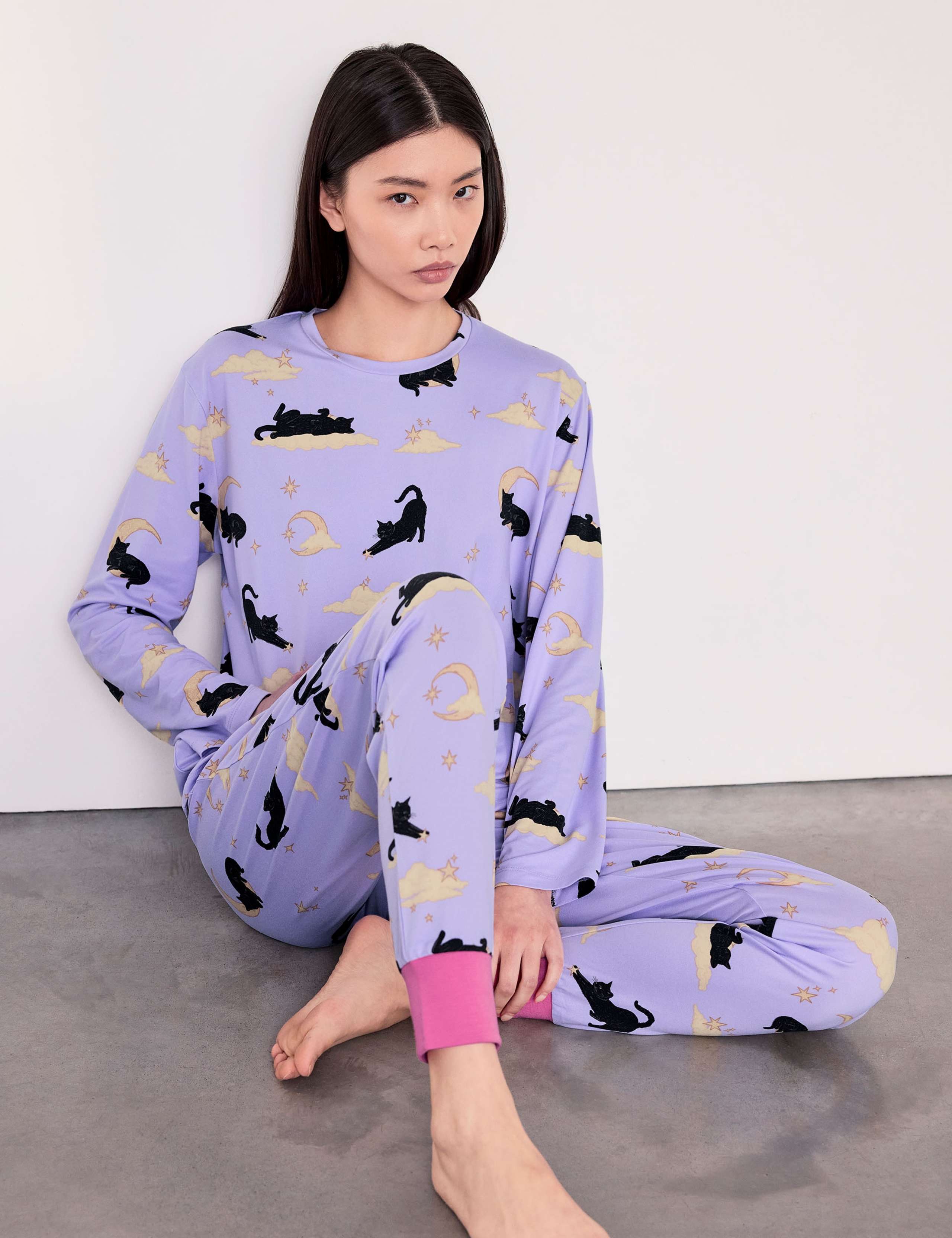 Jersey Cats Clouds Print Cuffed Halloween Pyjama Set 4 of 6