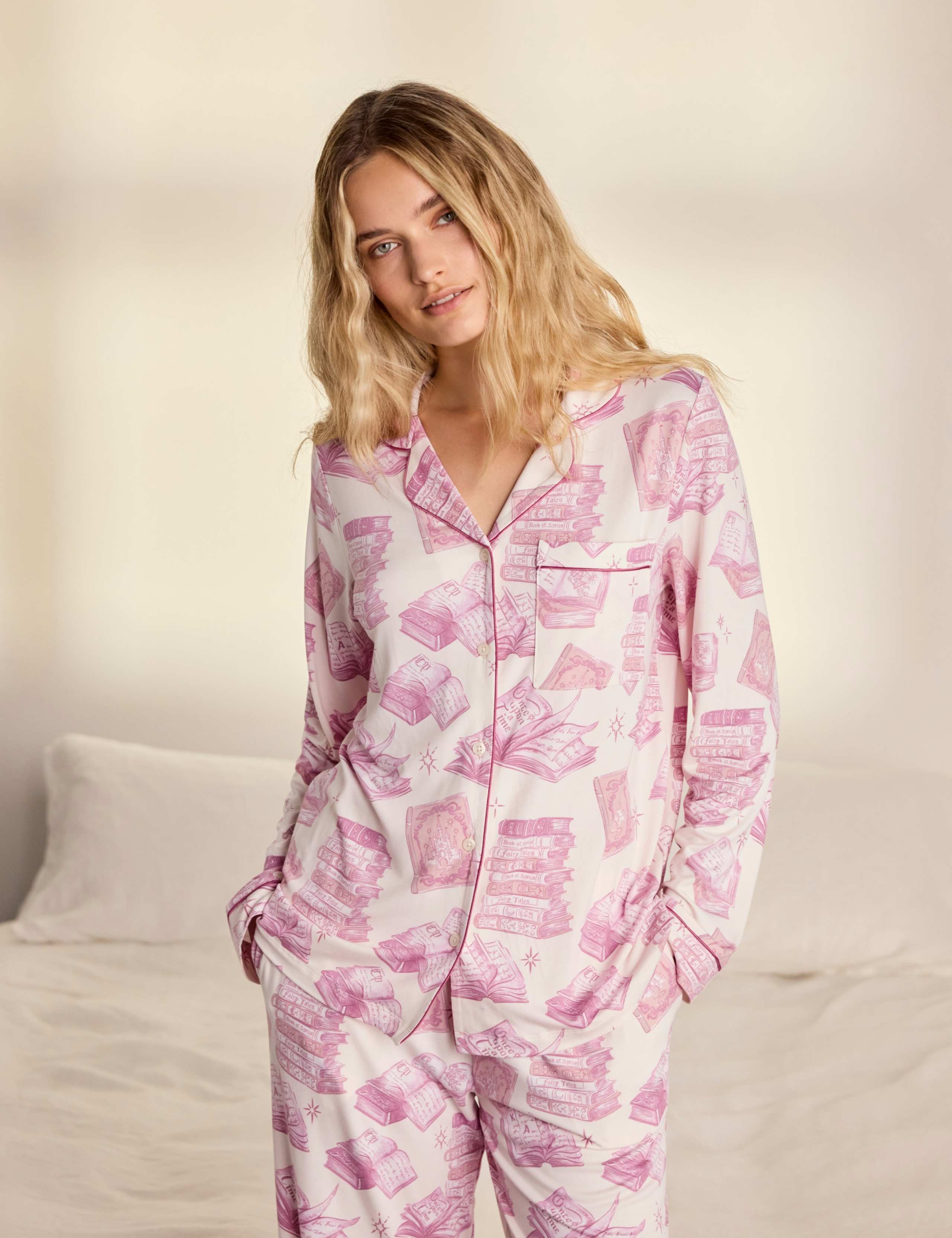 Books Print Long Pyjama Set 3 of 8