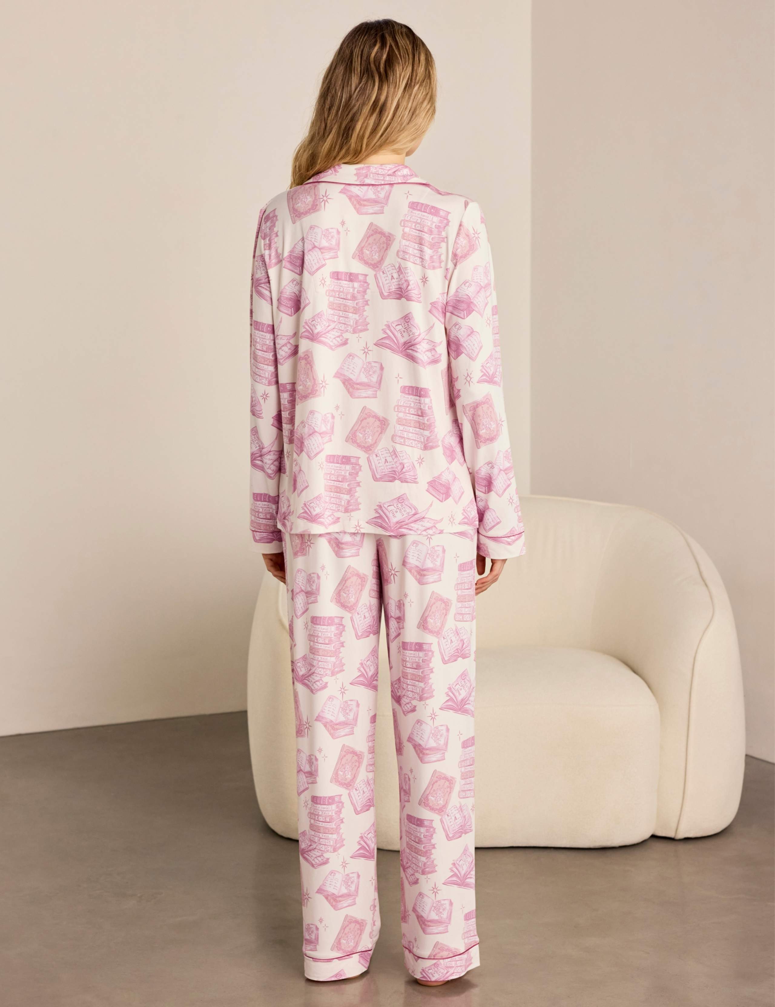 Books Print Long Pyjama Set 4 of 8