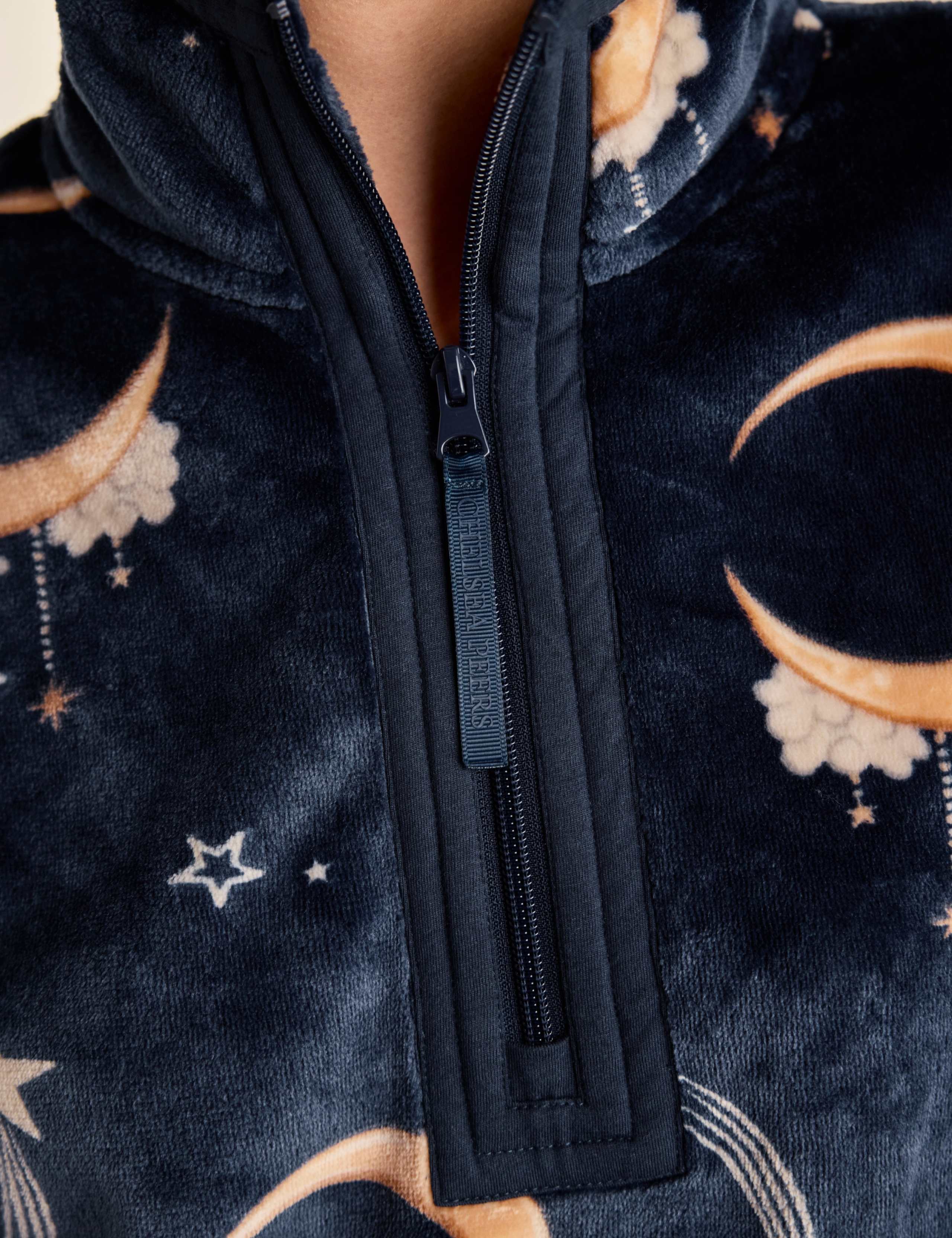 Lunar Moon Print Lounge Set 3 of 6