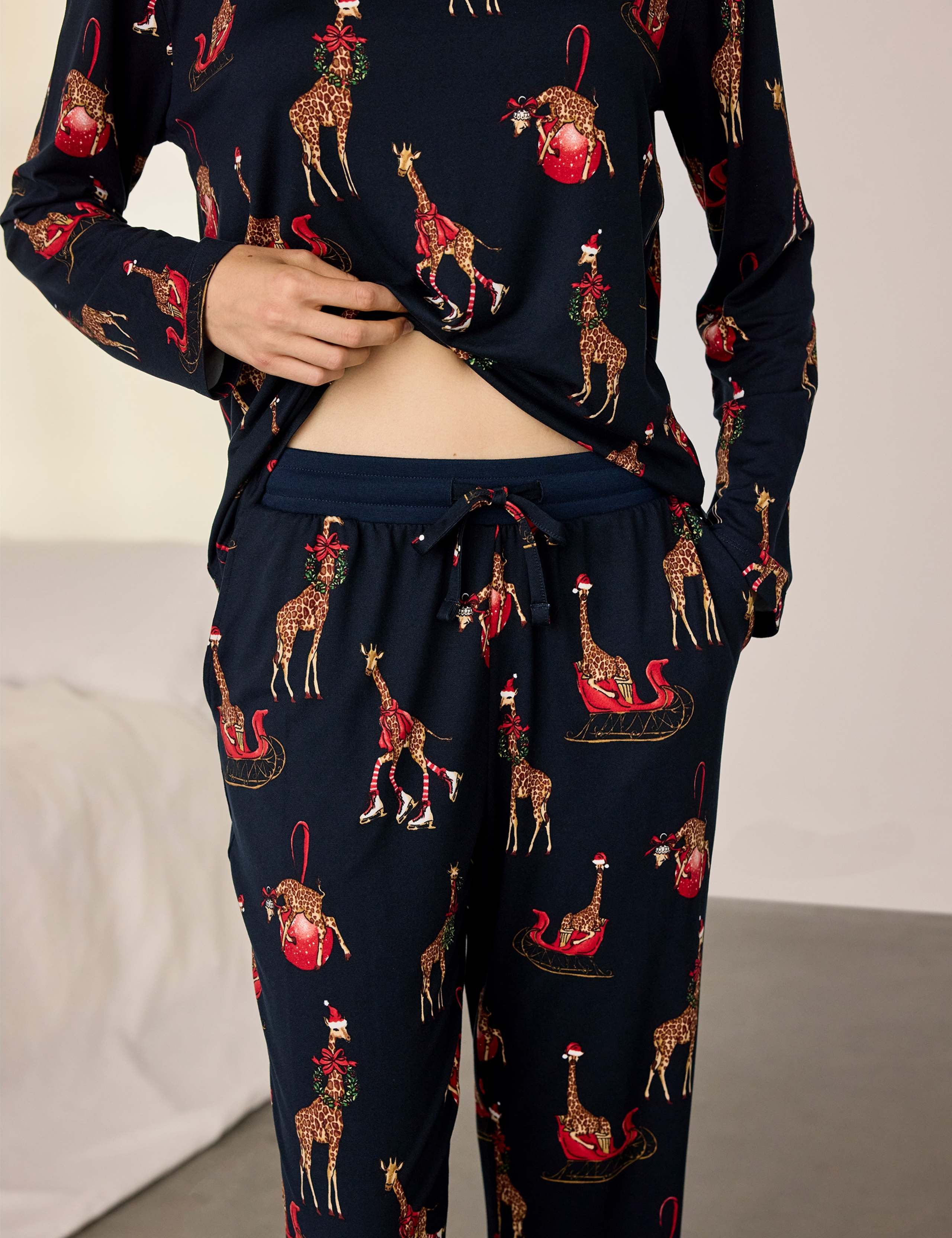 Family Christmas Giraffe Print
Pyjama Set 3 of 8