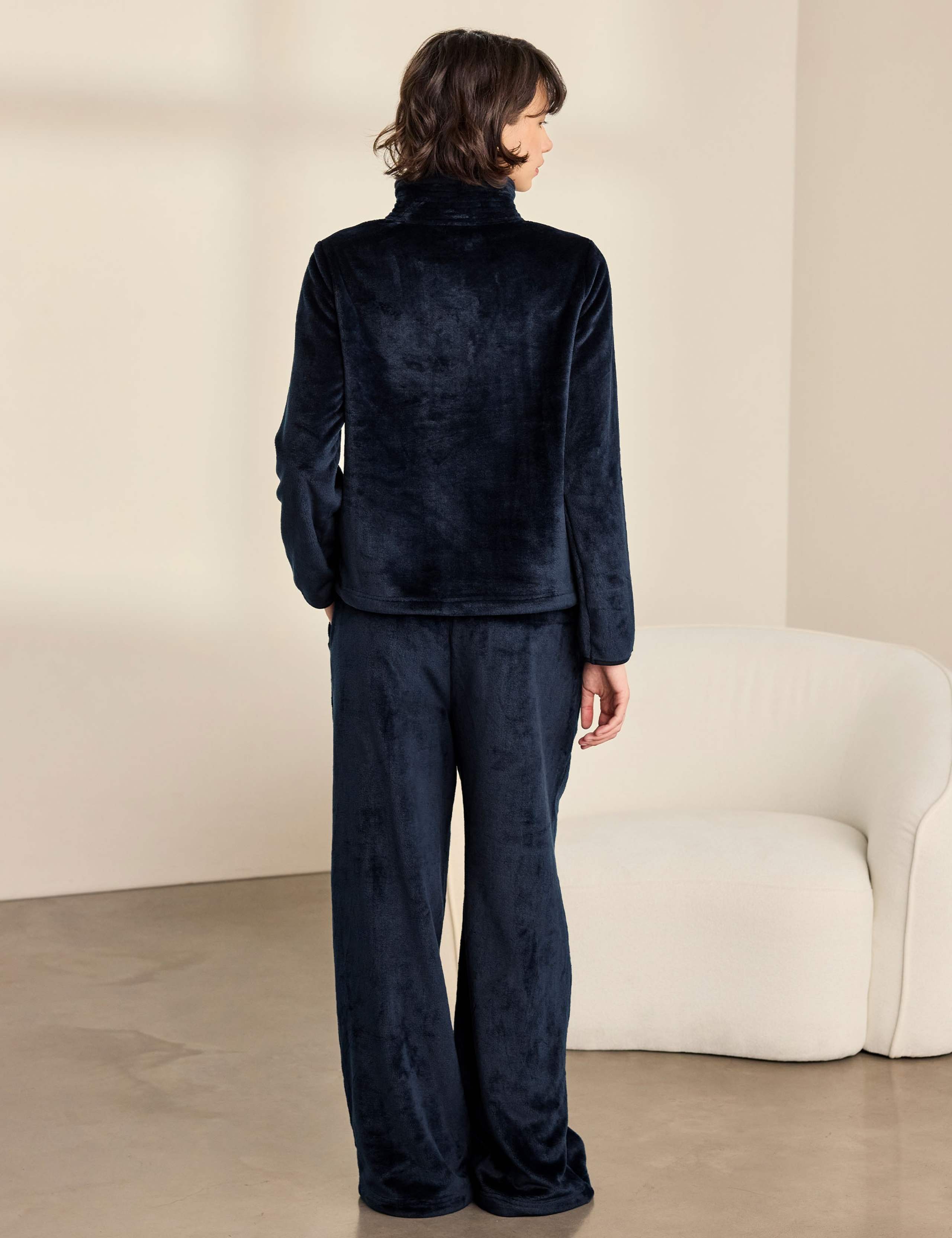 Fleece Zip Through Lounge Set 4 of 5