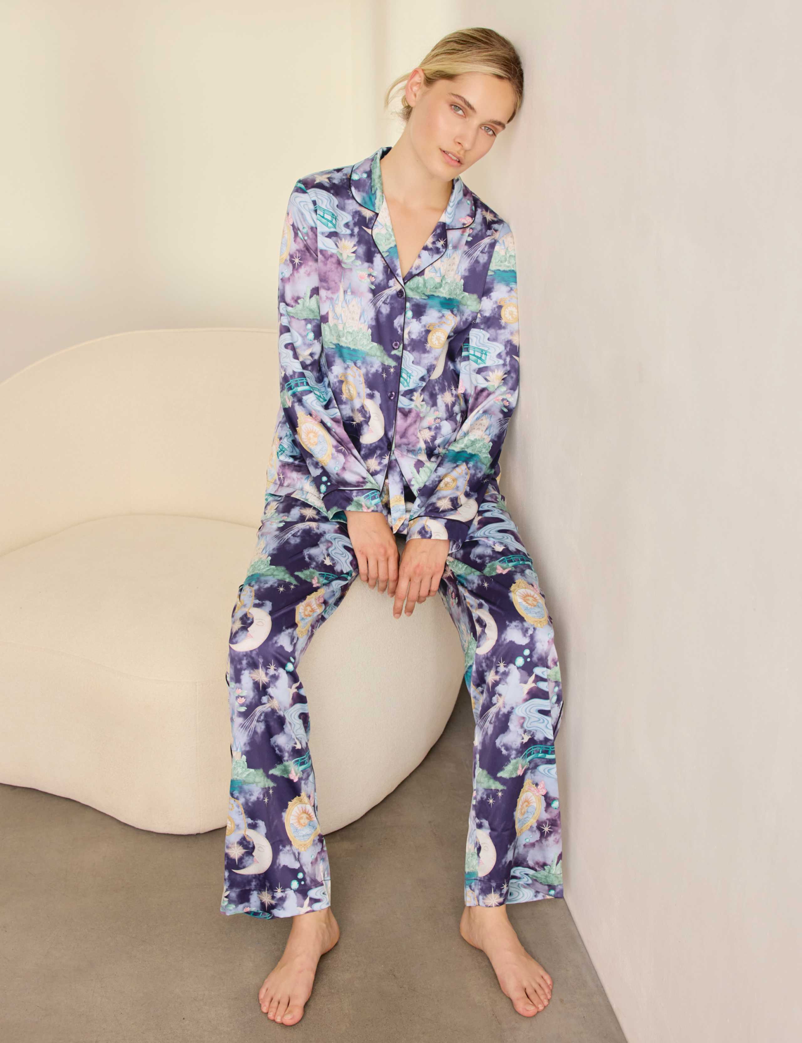 Satin Long Sleeve Two Piece Pyjama Set 7 of 8