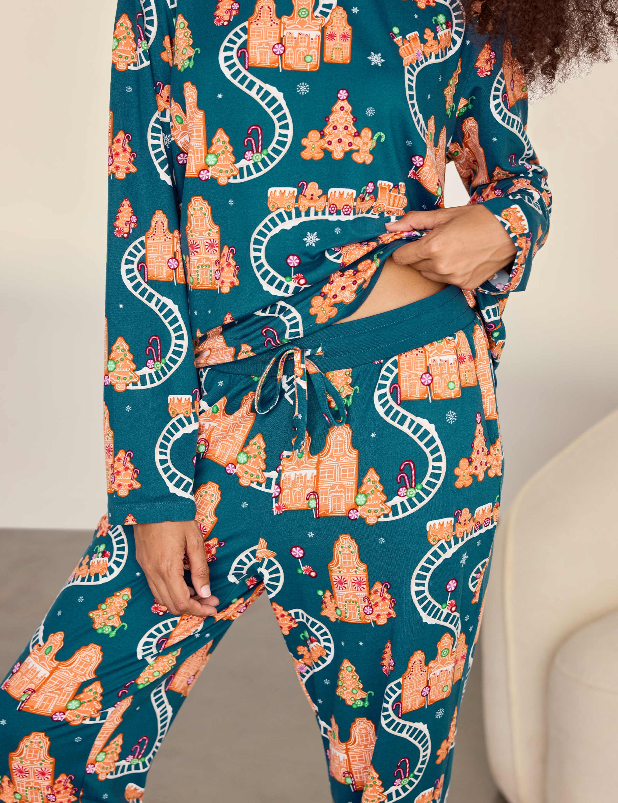 Christmas Print Long Pyjama Set 4 of 6