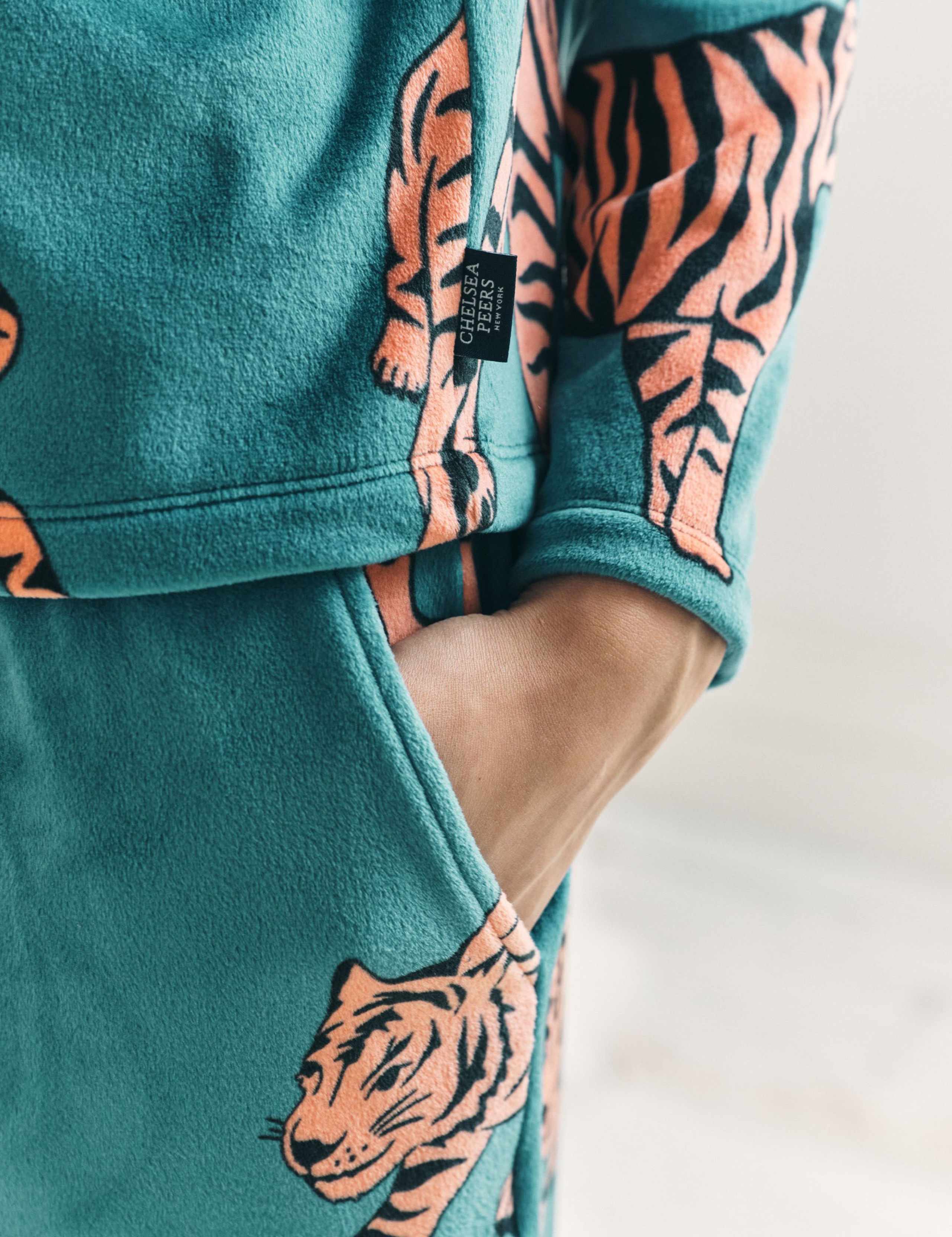 Fleece Tiger Print Cuffed Ankle Pyjama Set 6 of 6