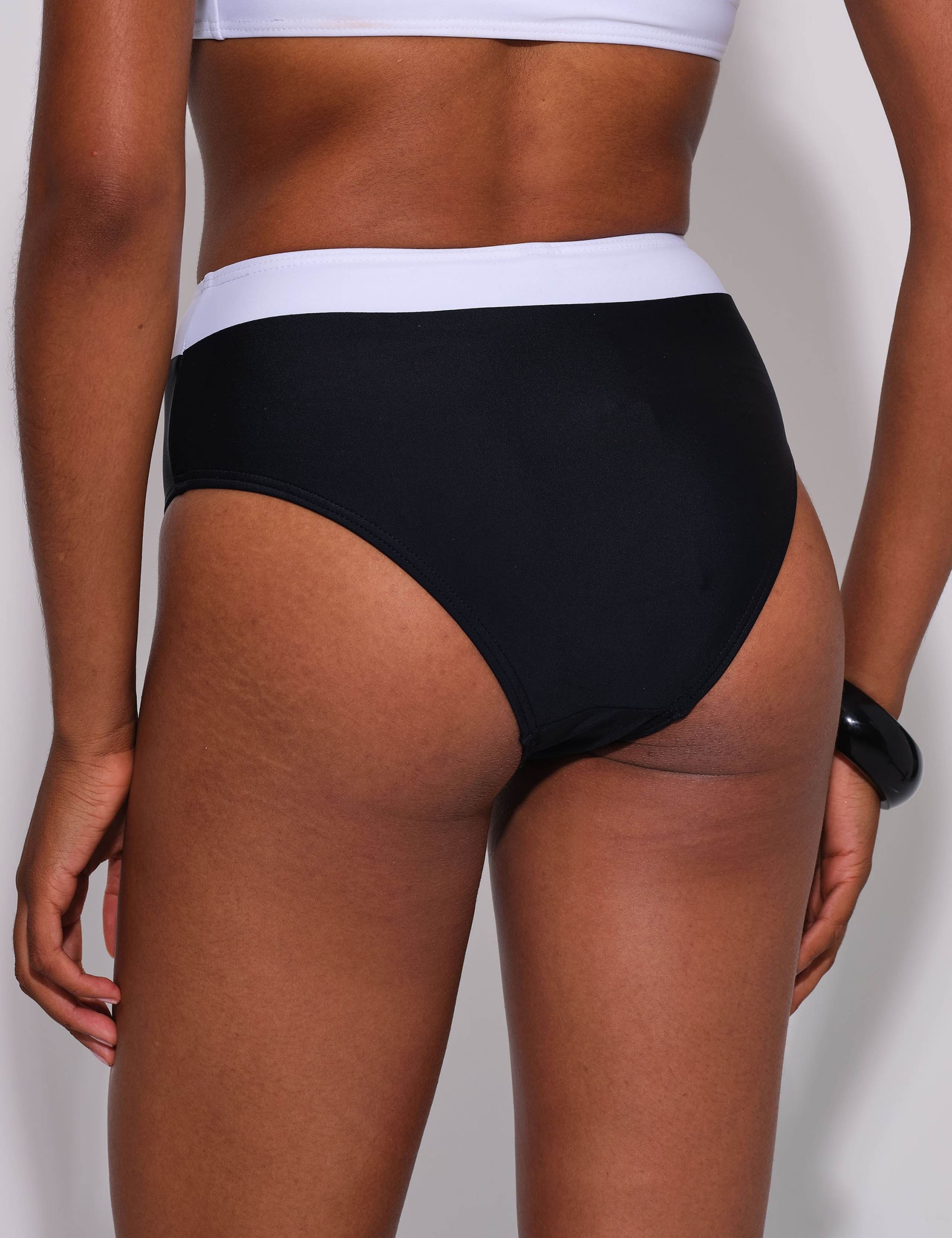 Contrast Binding High Waisted Bikini Bottoms 5 of 5