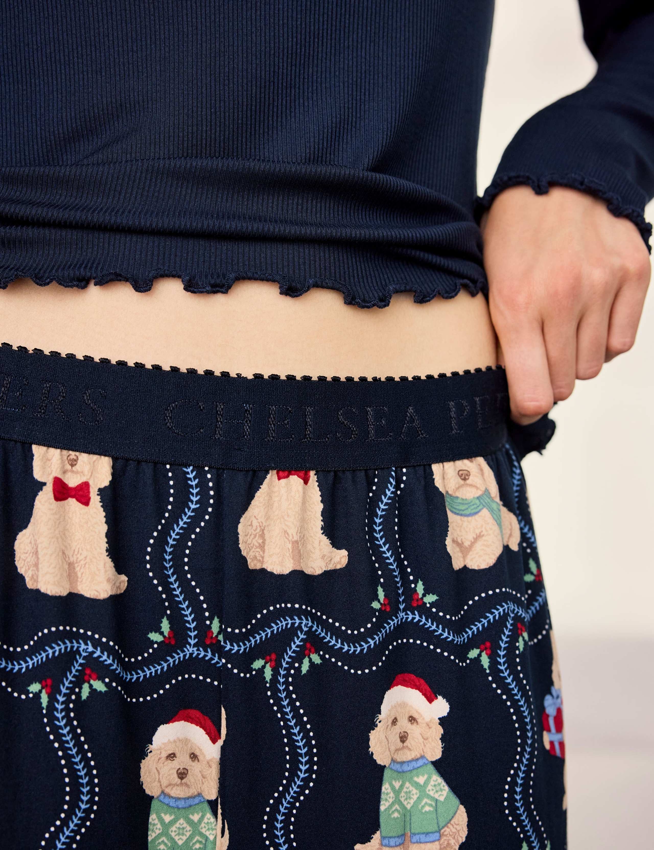 Family Christmas Dog Print
Pyjama Set 4 of 7