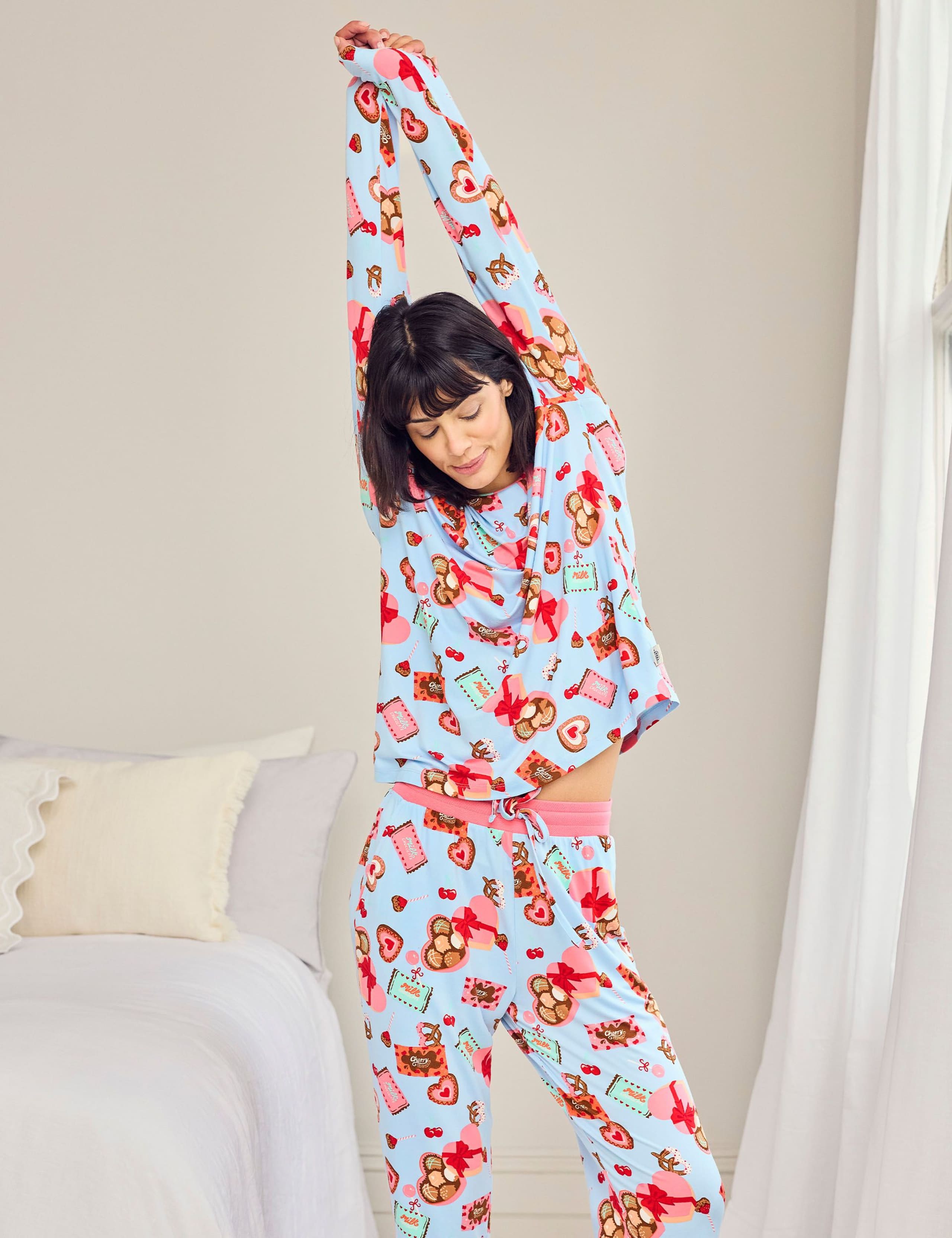 Jersey Chocolate Box Print Pyjama Set 2 of 6