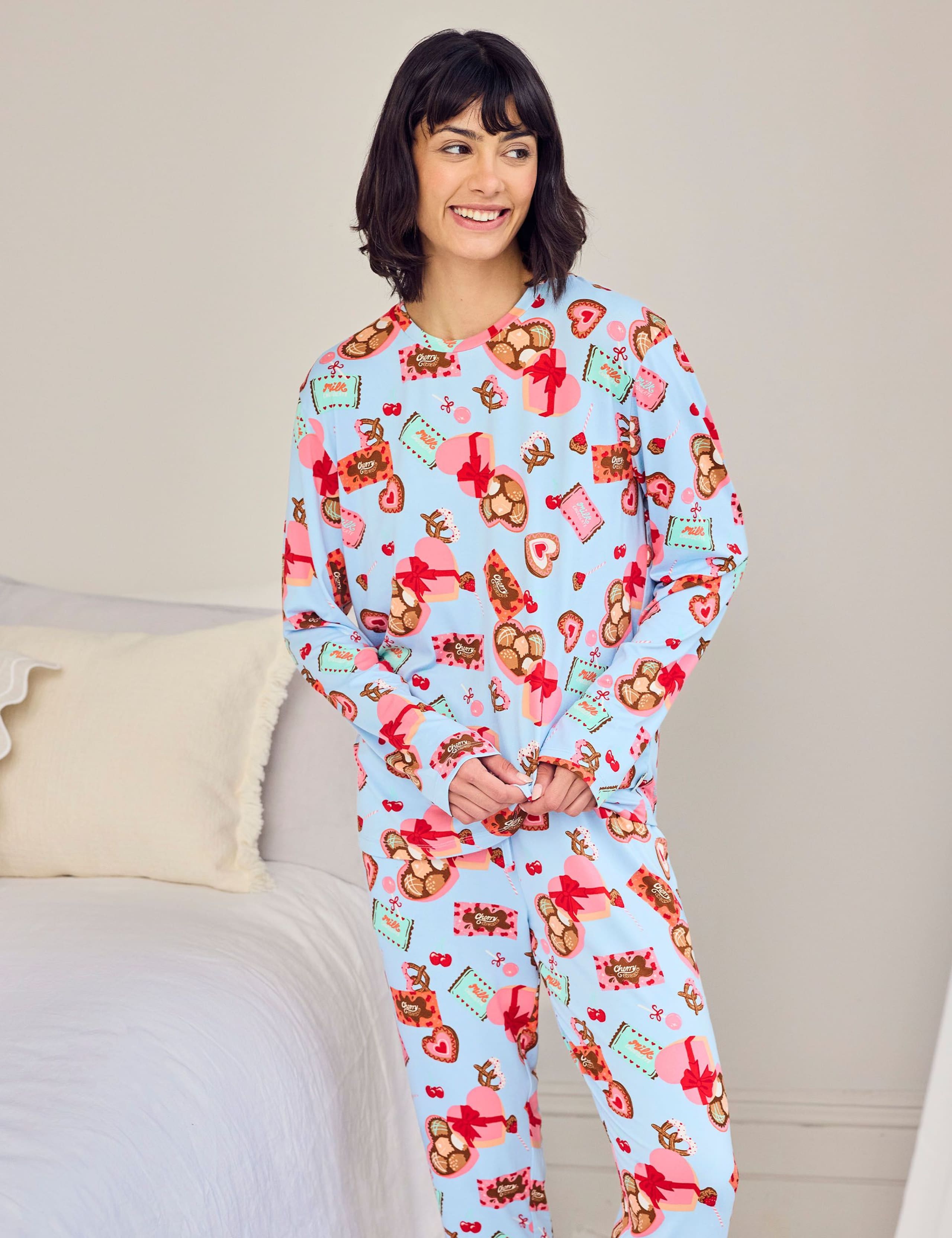 Jersey Chocolate Box Print Pyjama Set 4 of 6