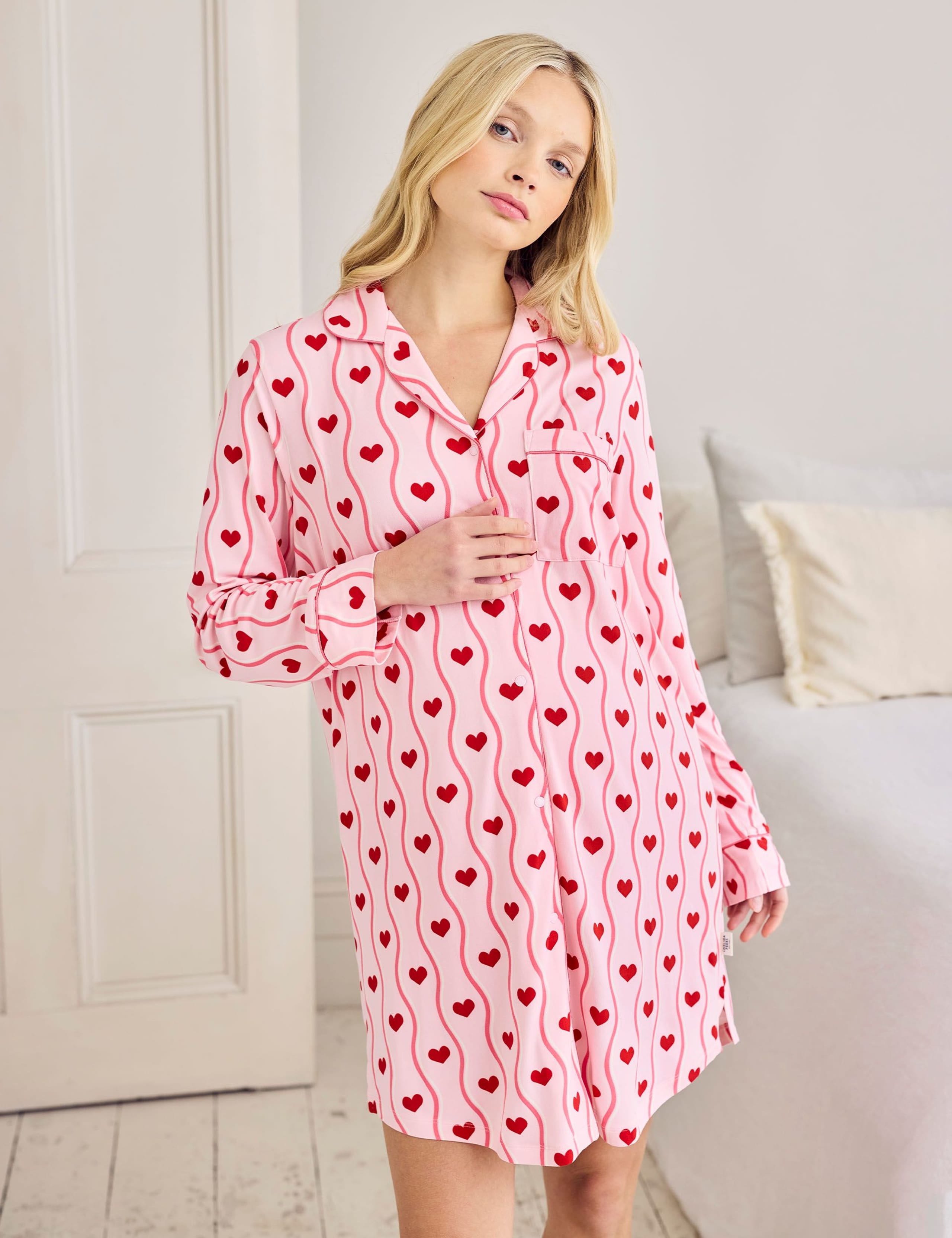 Wavy Stripe Heart Print Maternity Nightshirt 1 of 4