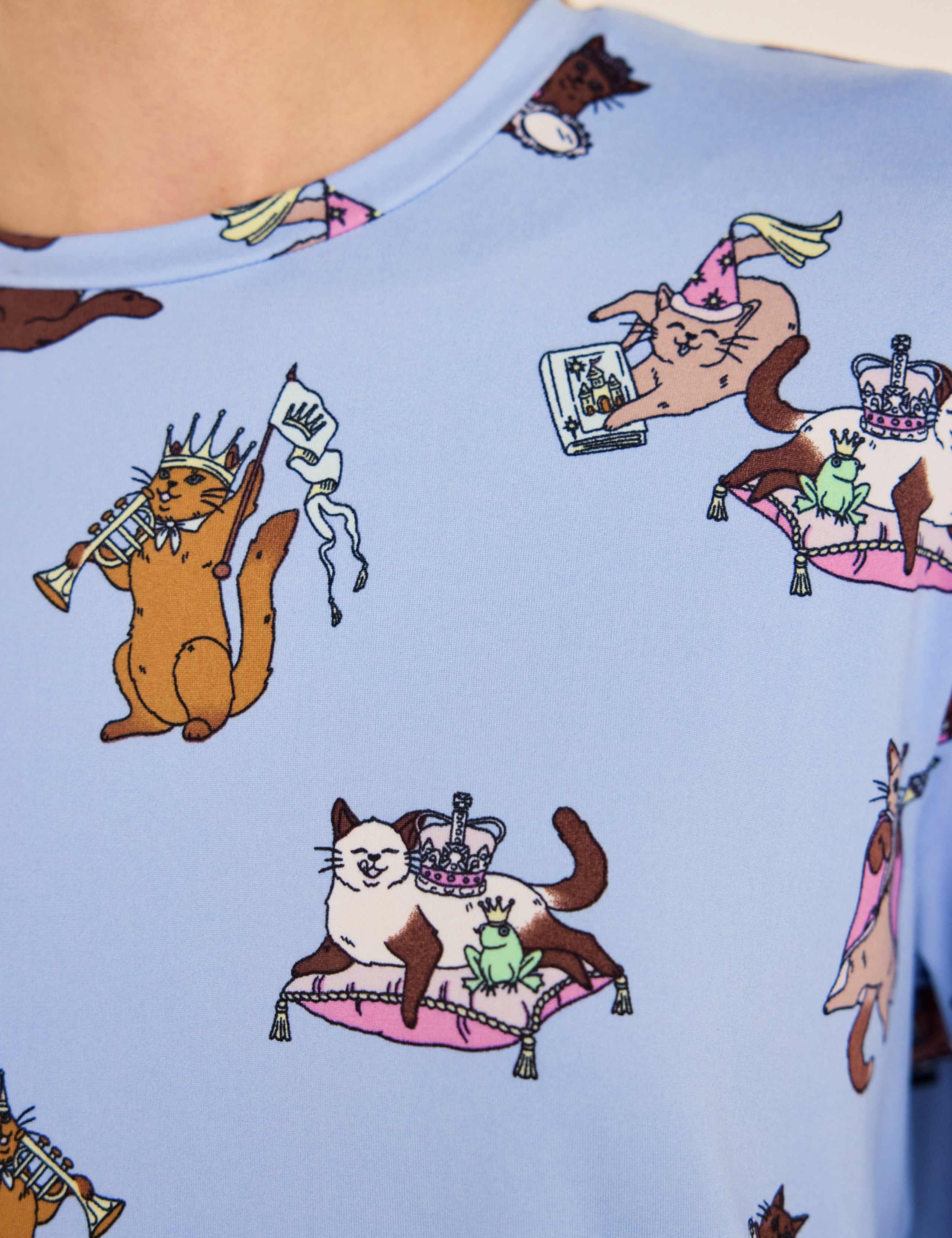 Fairytale Cats Long Button Up Pyjama Set 4 of 7