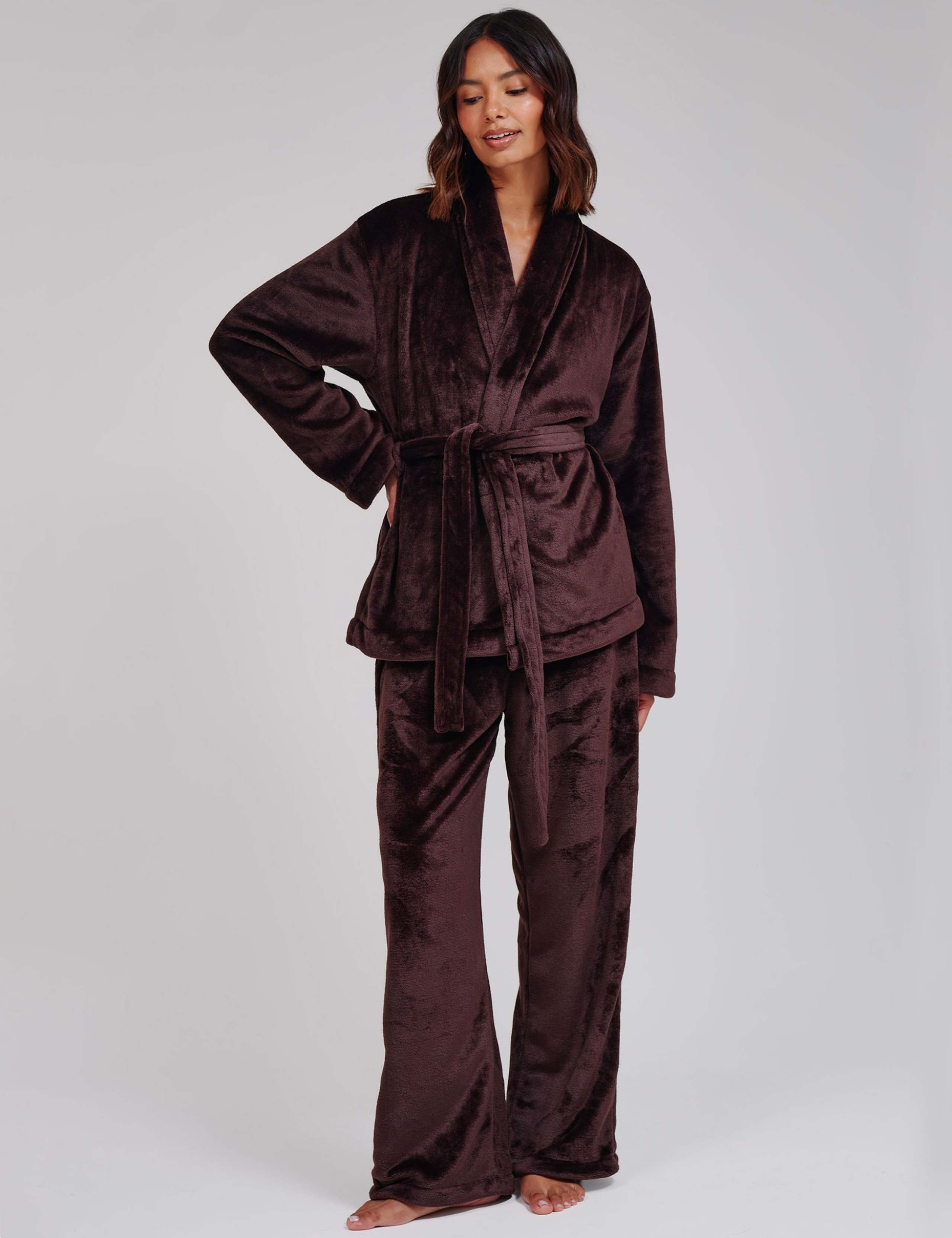 Fleece Lounge Set 4 of 7