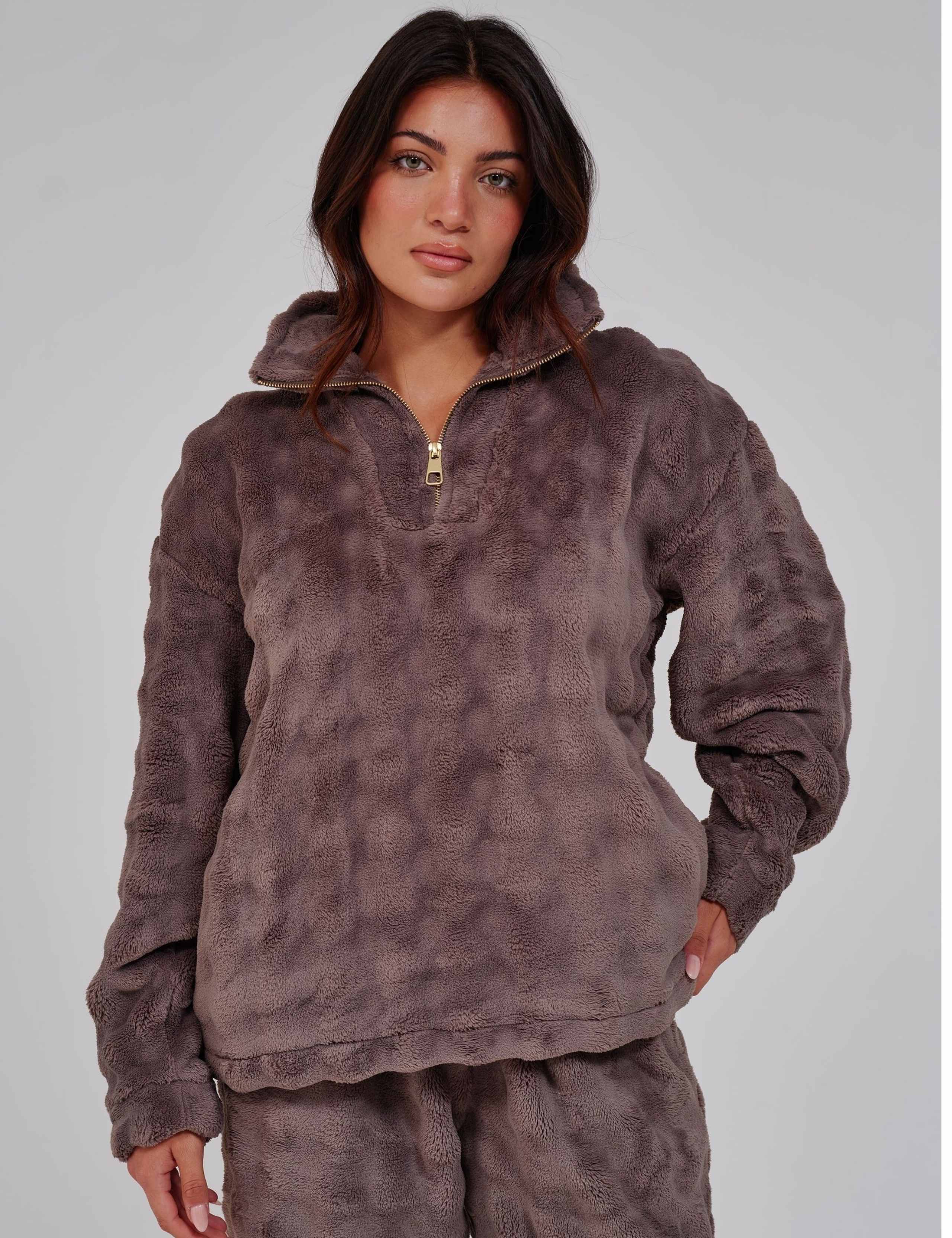 Fleece Quarter Zip Lounge Set 3 of 6