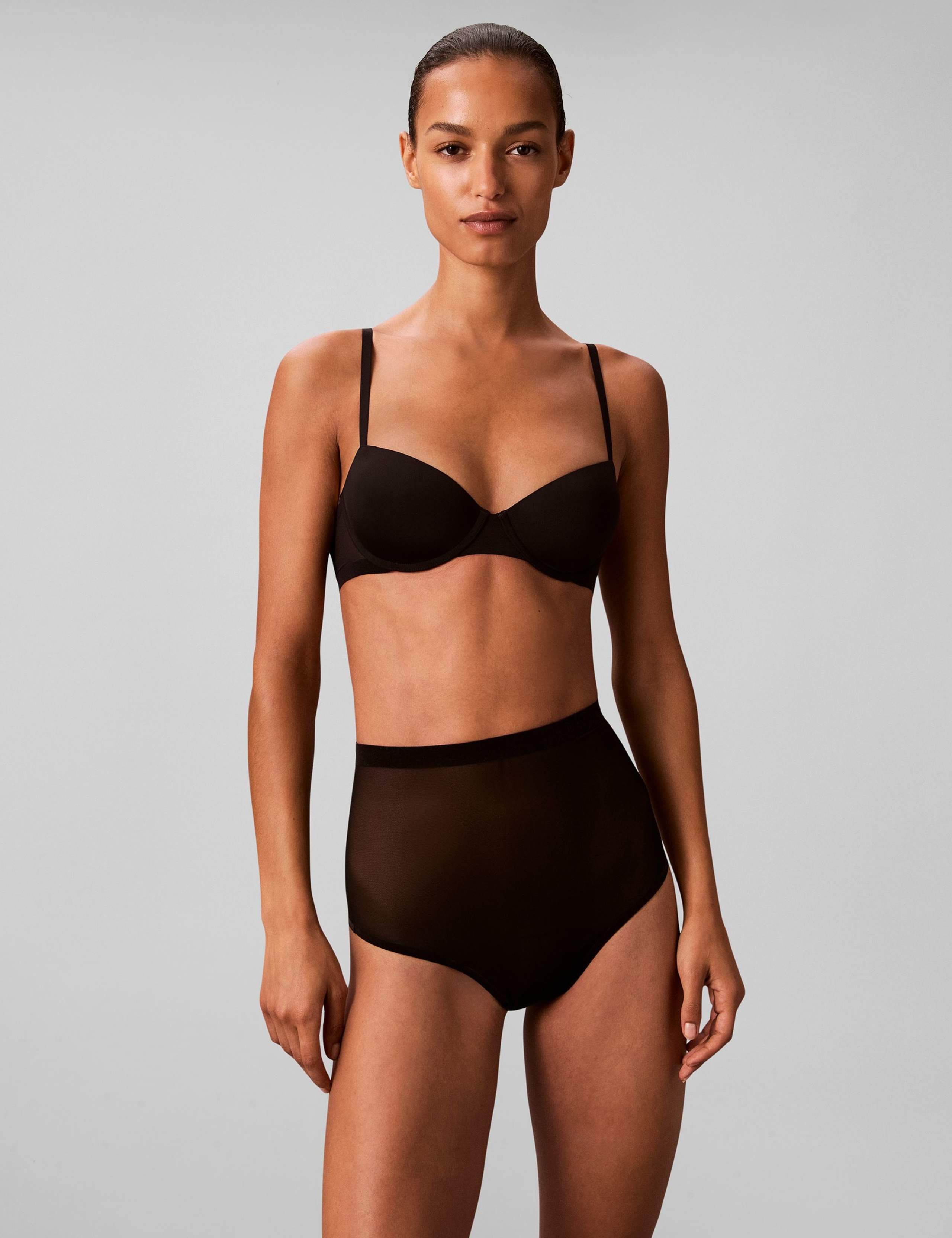 Minimalist Mesh Seamless Sculpted Thong 1 of 6