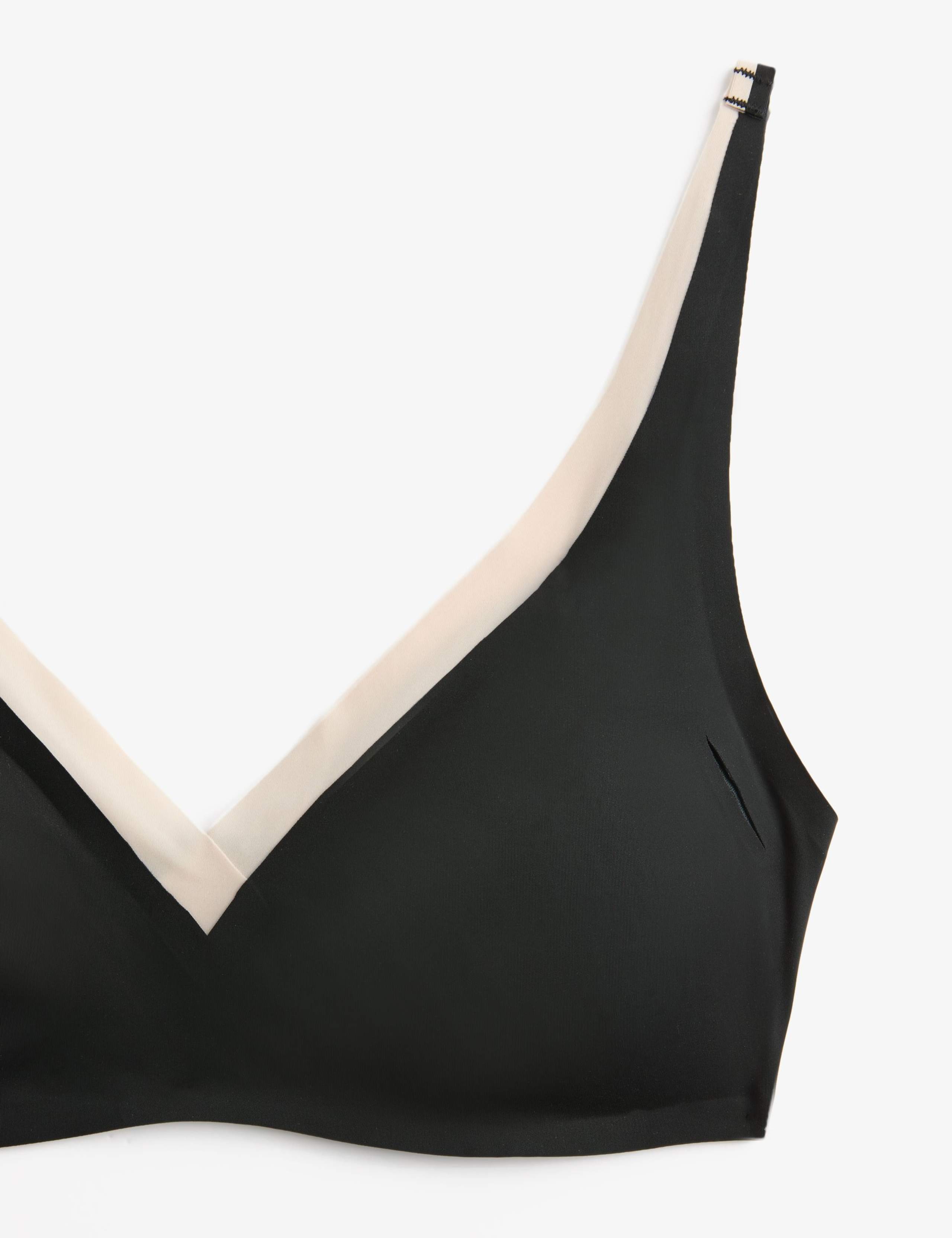 Non Wired Plunge Bra 3 of 3