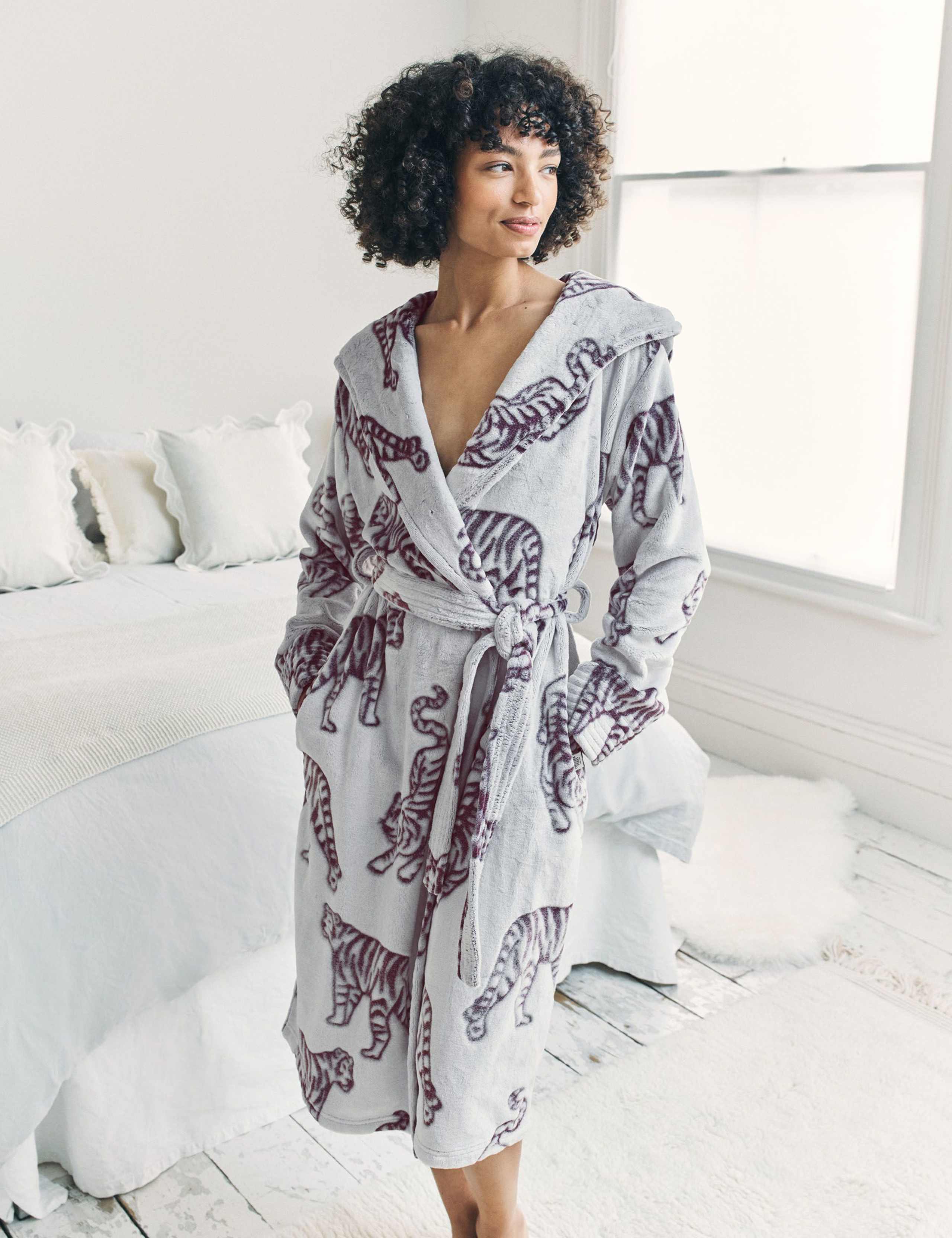 Fleece Burnout Tiger Hooded Dressing Gown 3 of 5