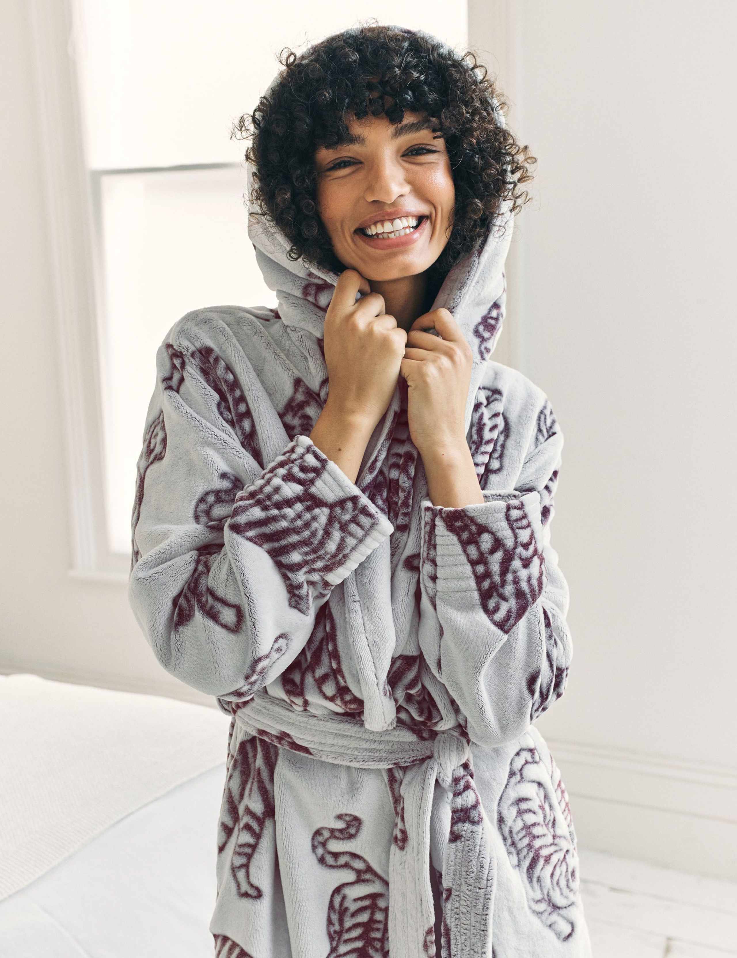 Fleece Burnout Tiger Hooded Dressing Gown 4 of 5