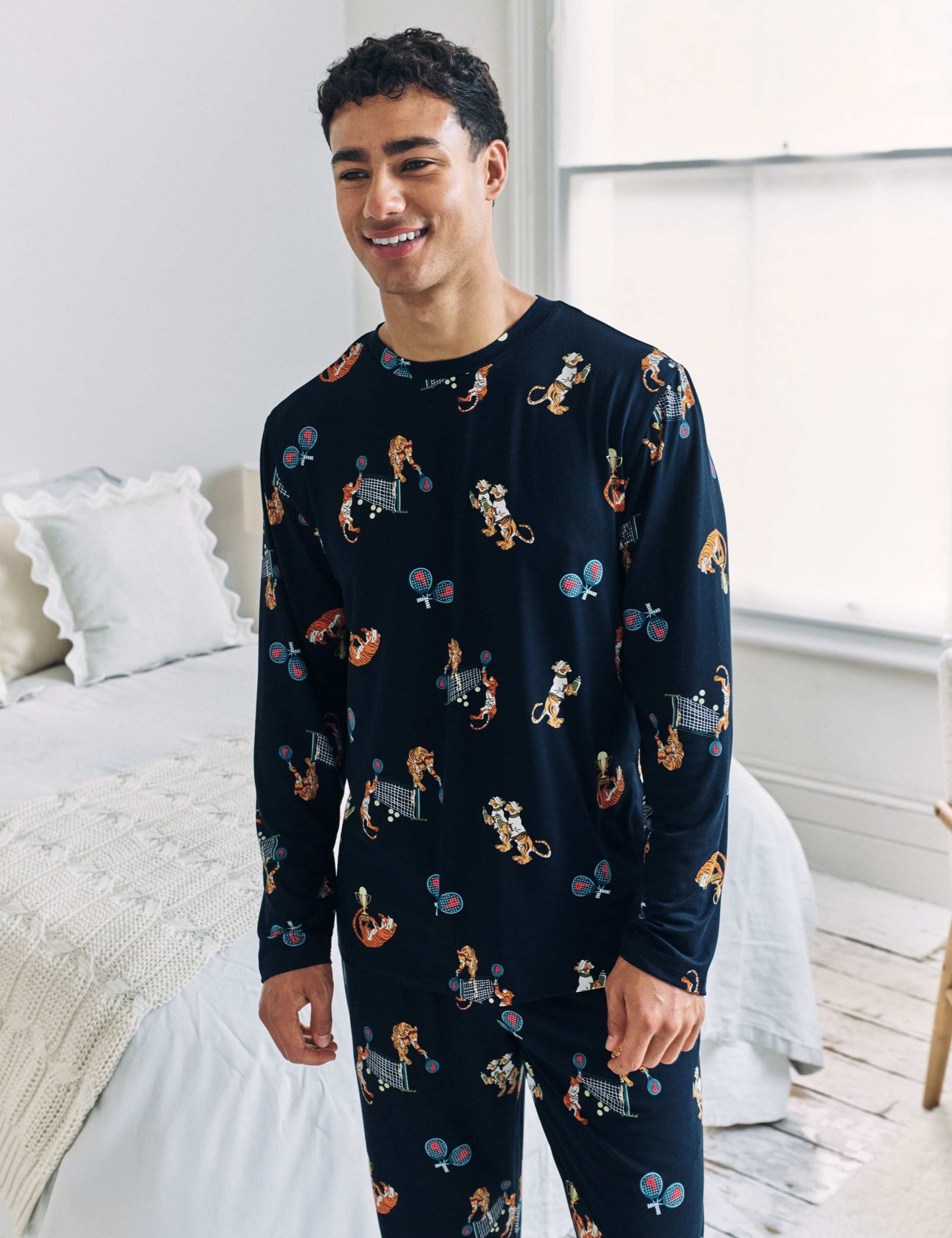 Padel Tiger Pyjama Set 2 of 4