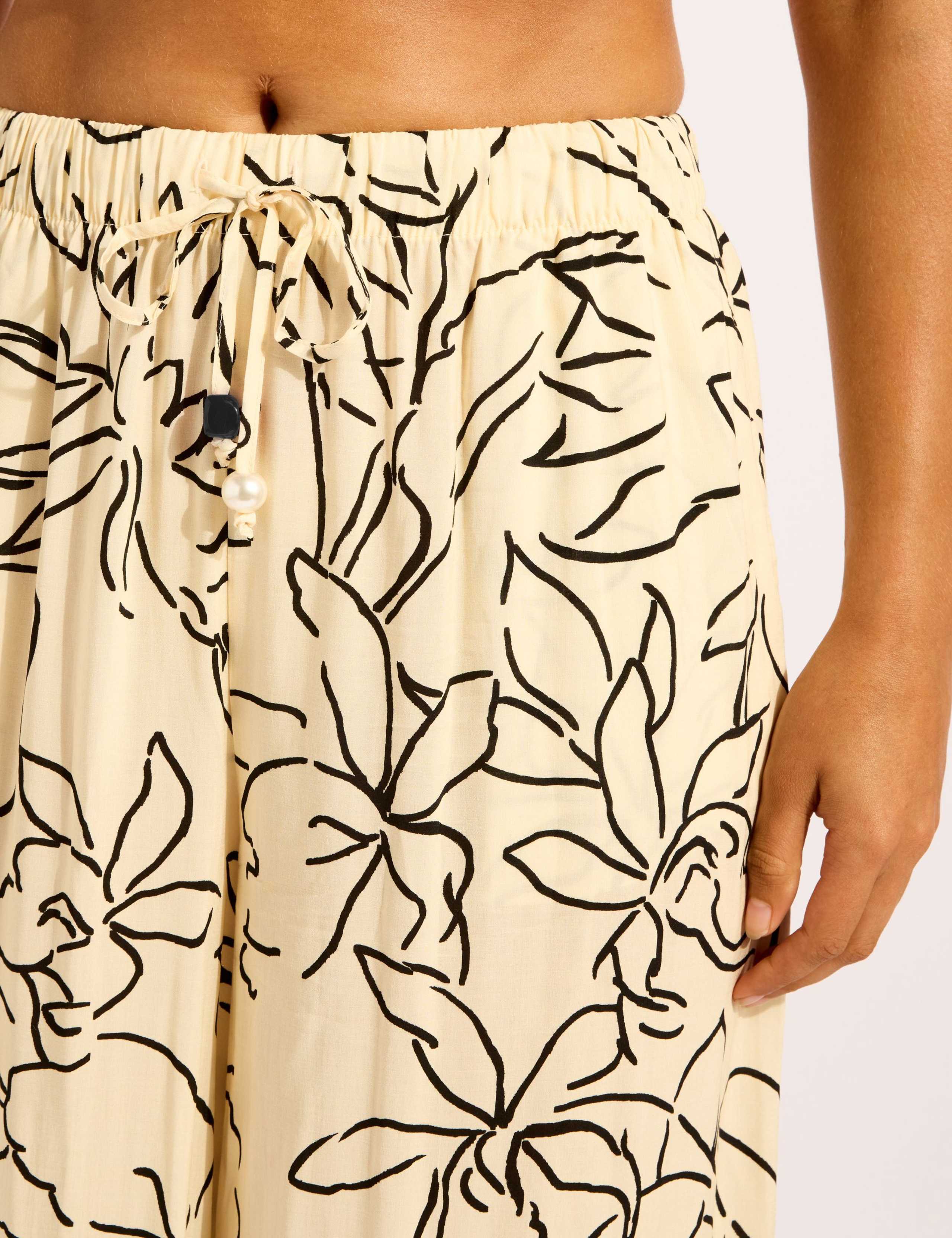 Hothouse Flowers Floral Drawstring Wide Leg Trousers 4 of 4