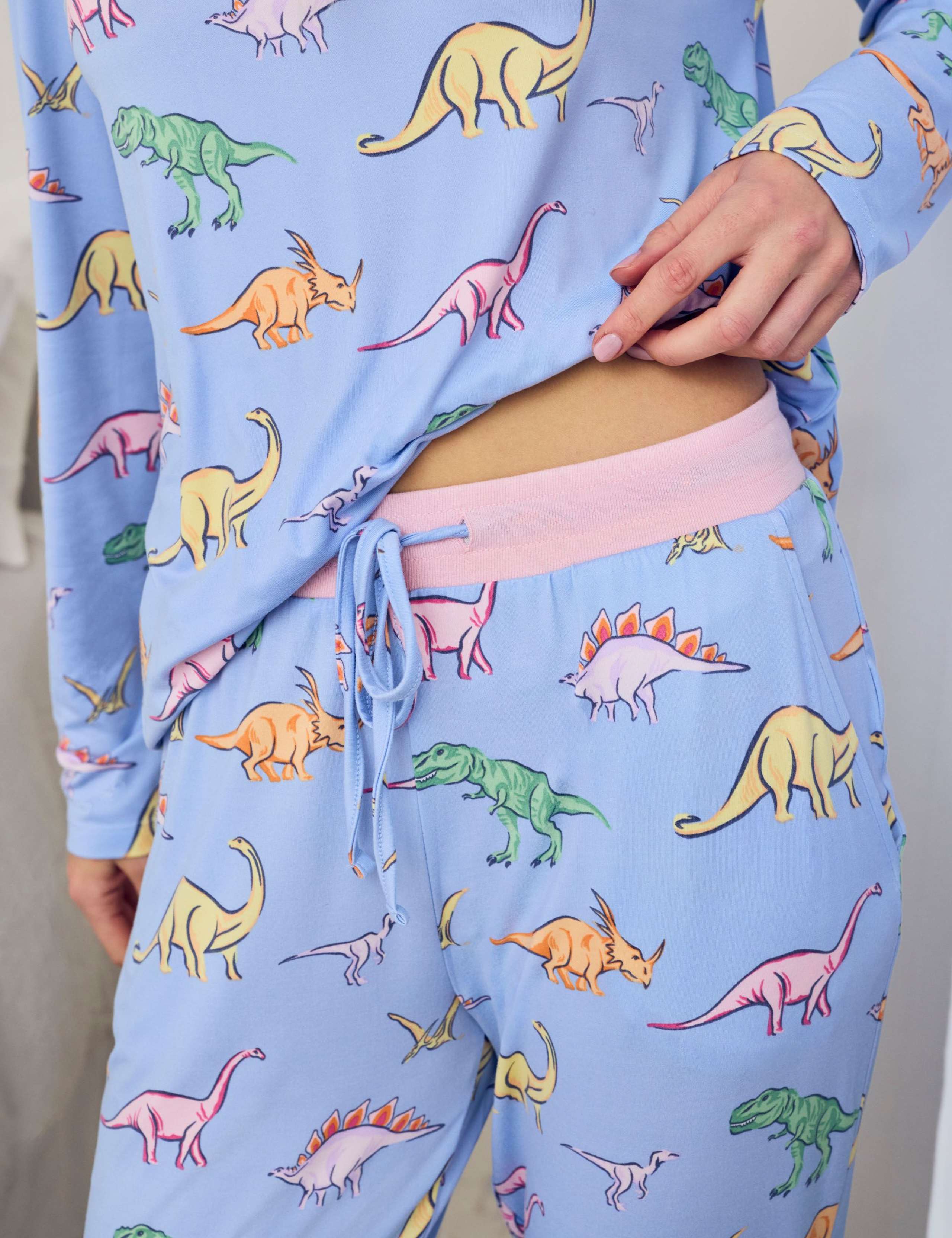 Crew Neck Printed Pyjama Set 5 of 5