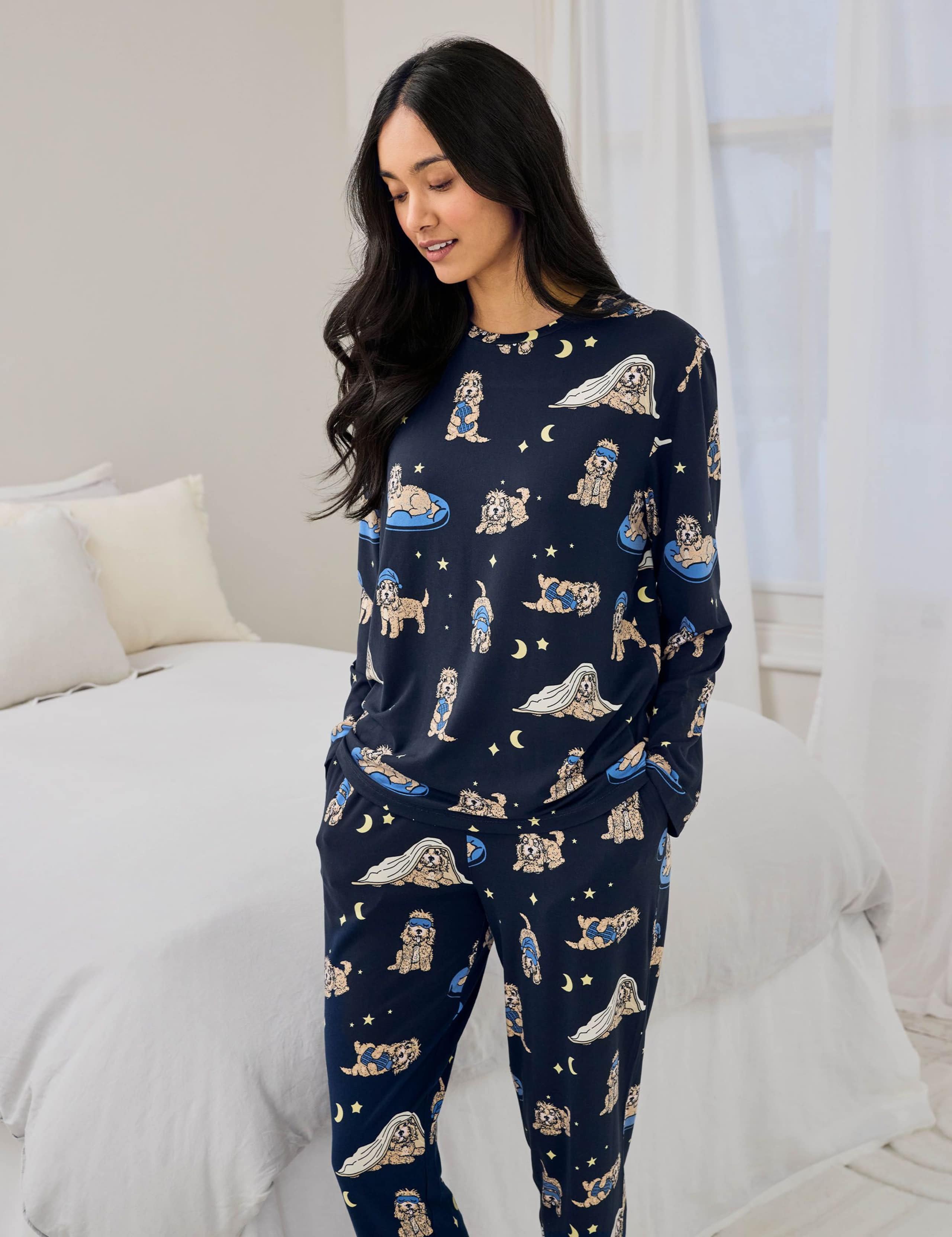 Crew Neck Printed Pyjama Set 2 of 6
