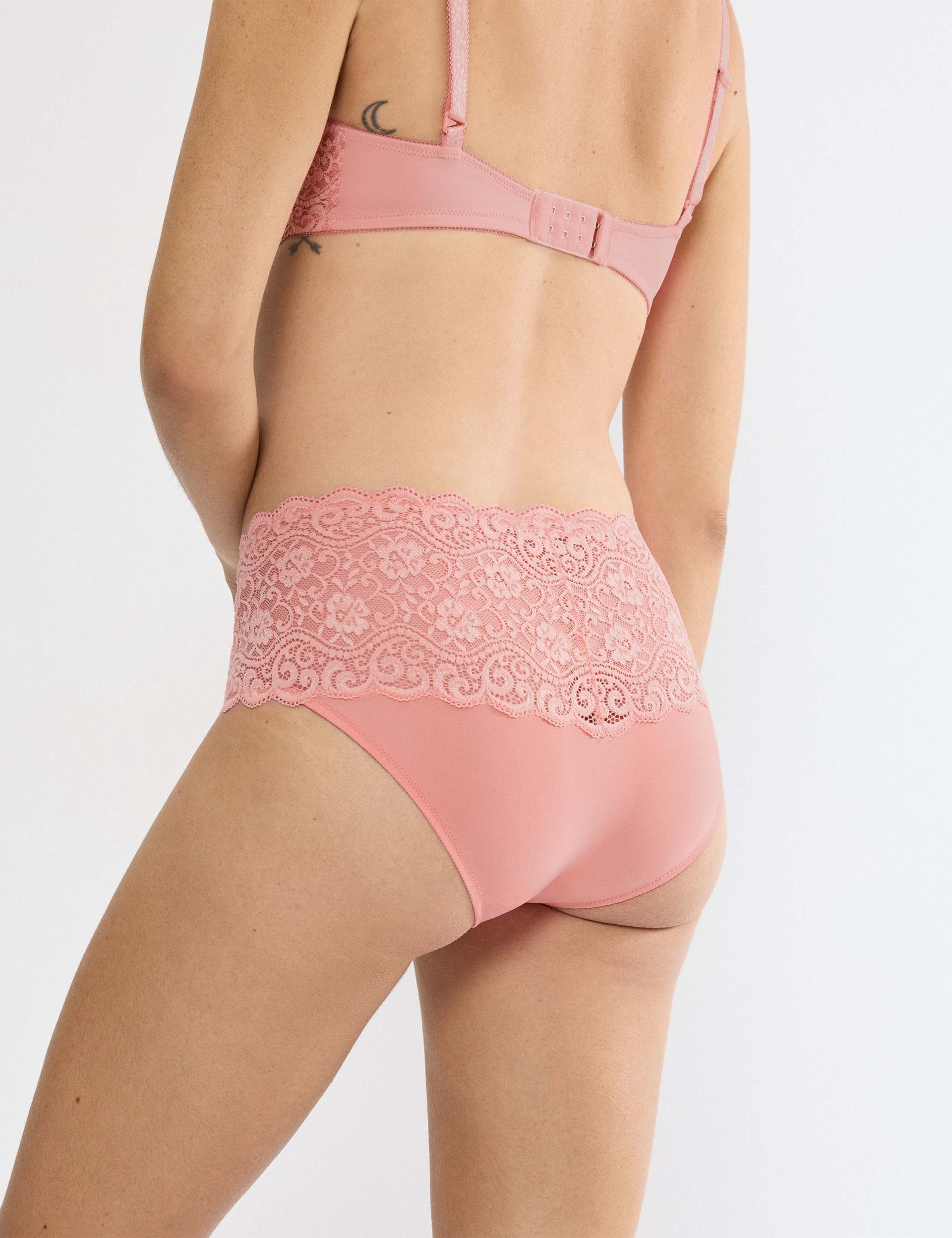 Amourette Maxi High Waisted Full Briefs 4 of 4