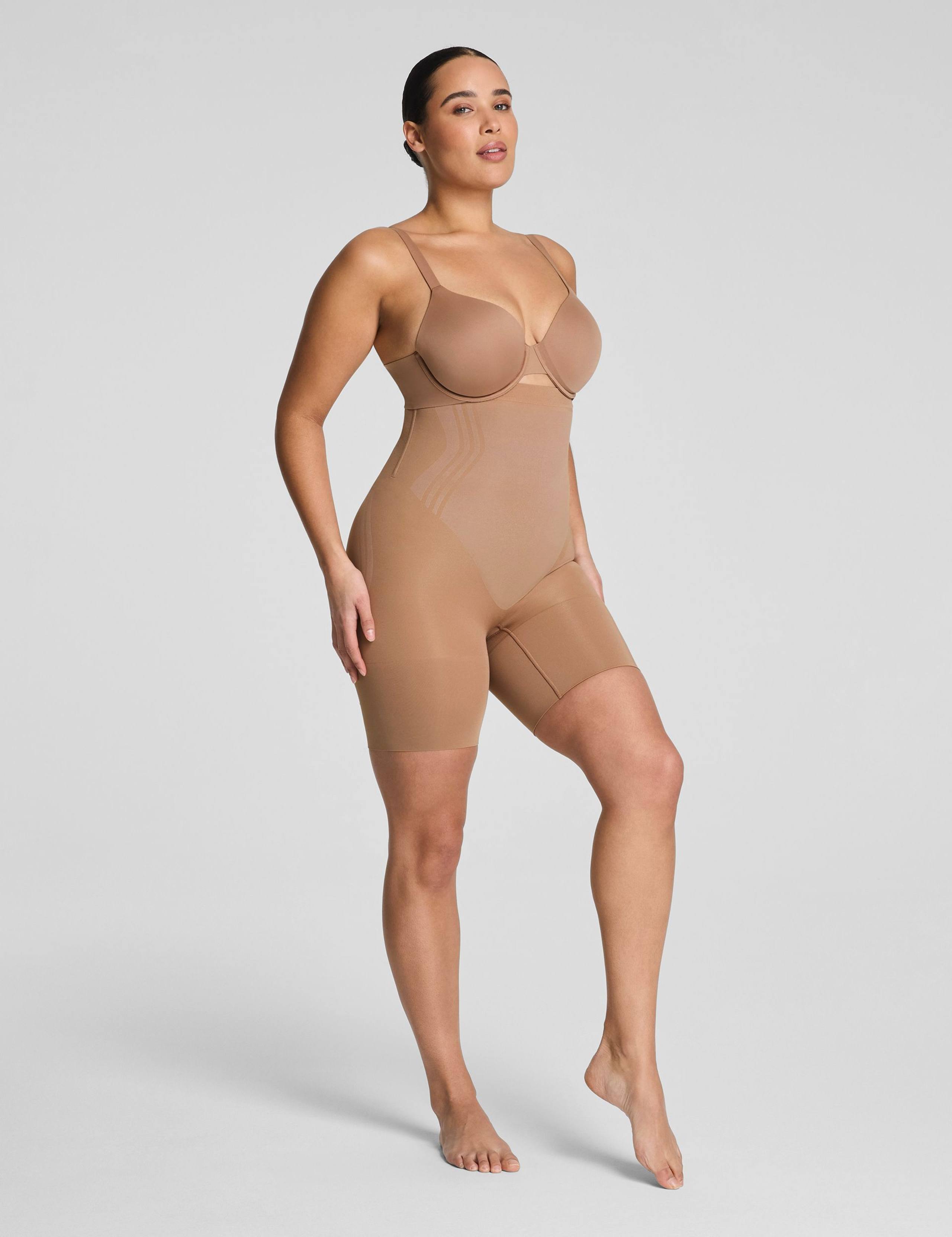 SPANXsculpt Go Figure Firm Control Shorts 2 of 4
