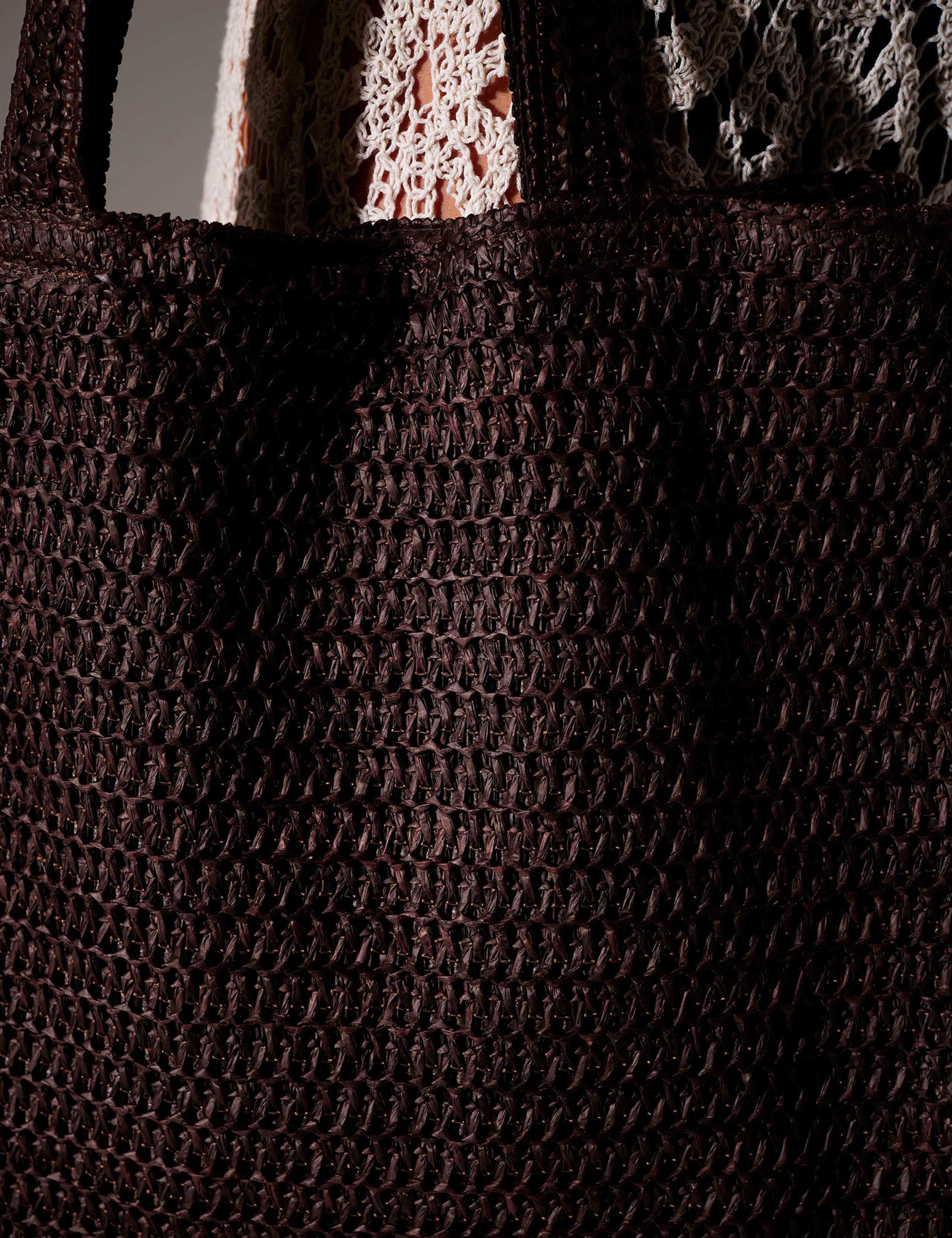 Straw Tote Bag 4 of 4