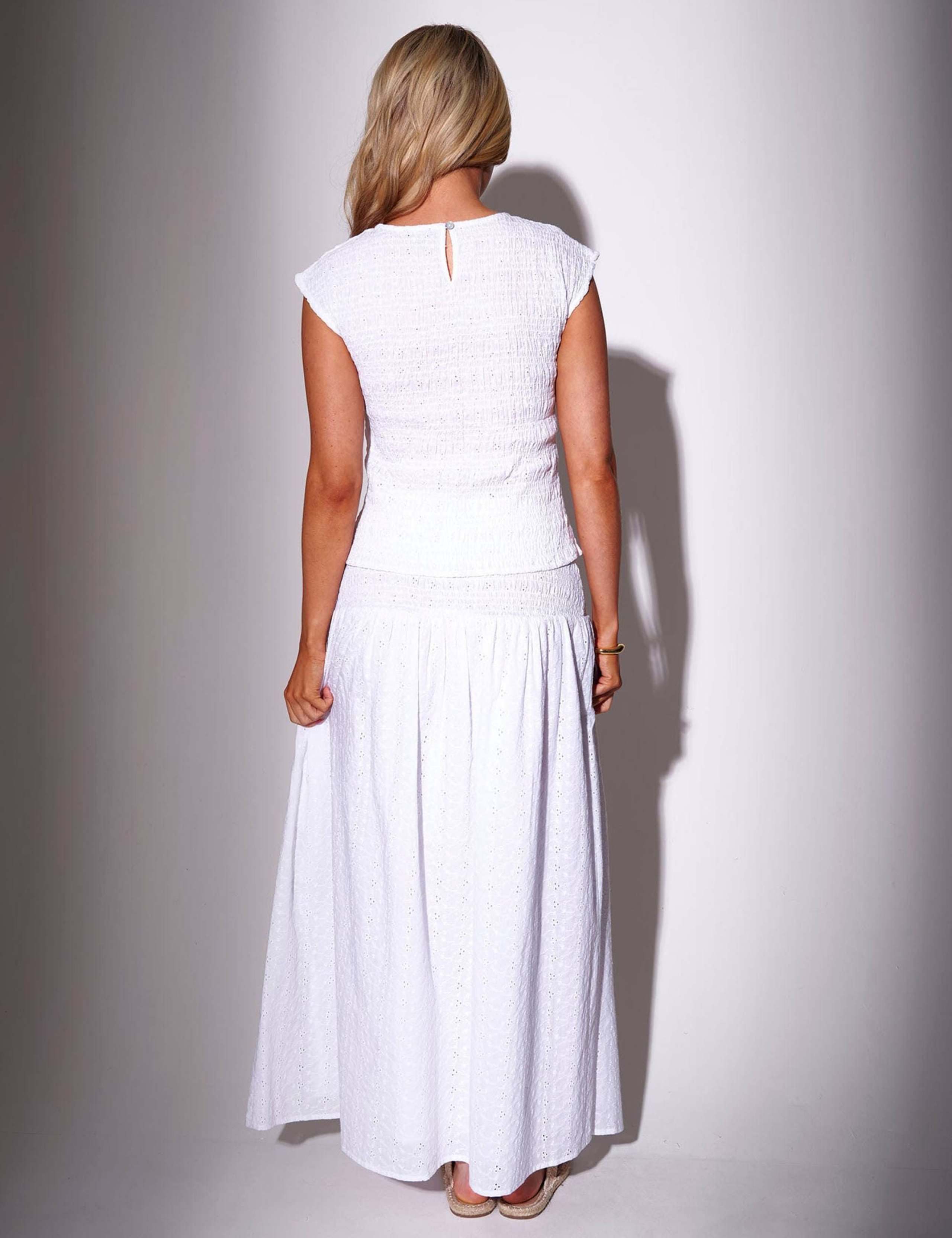 Pure Cotton Broderie Shirred Maxi Beach Skirt 3 of 4