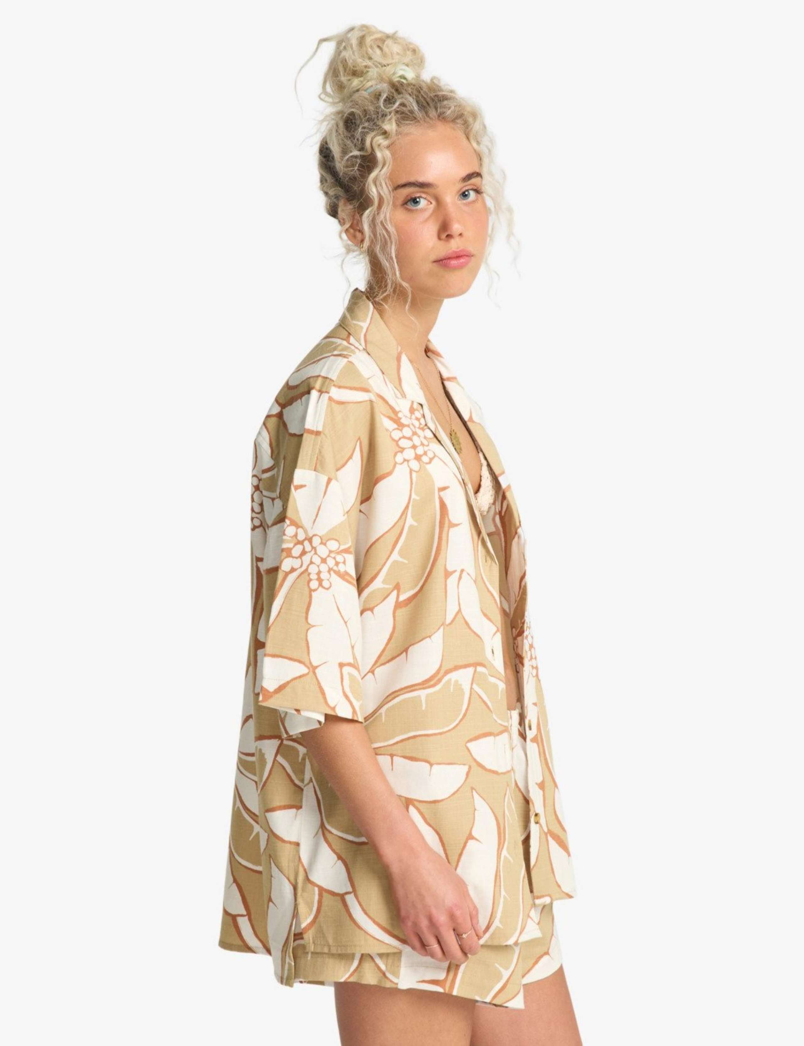 Beach Side Cotton Rich Floral Beach Shirt 2 of 4