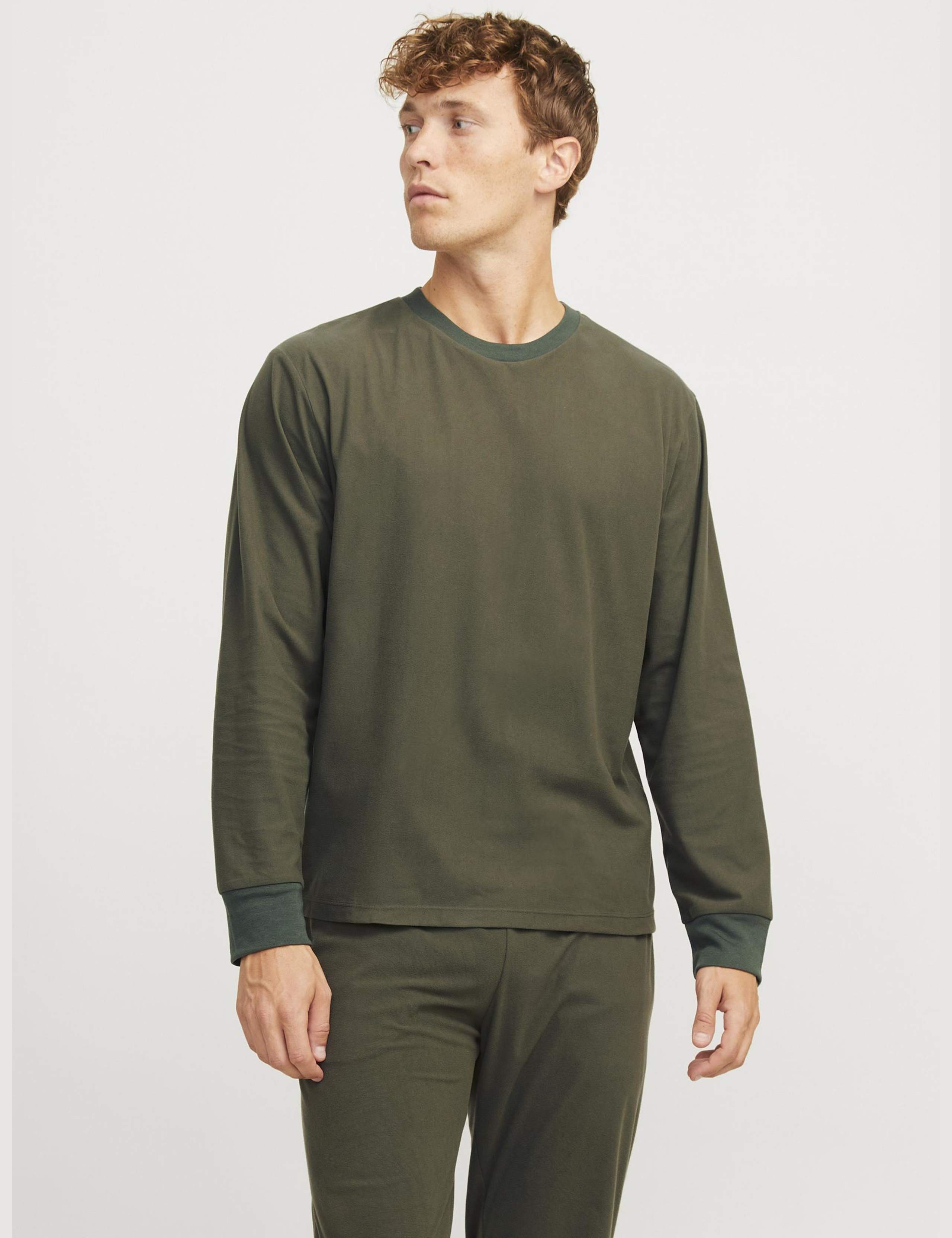 Sweatshirt & Joggers Lounge Set 3 of 7