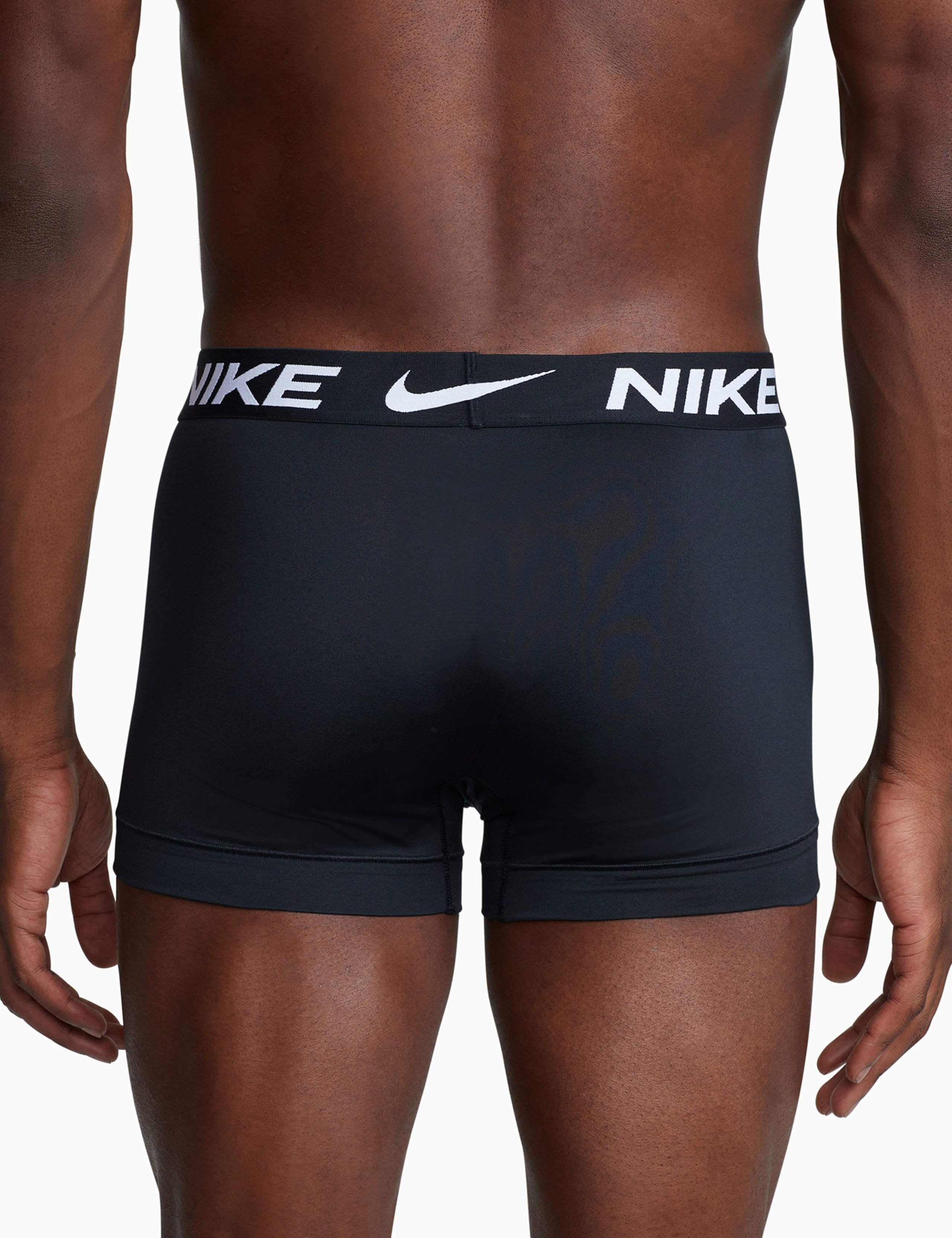 3 Pack Dri-FIT™ Essential Trunks 4 of 6