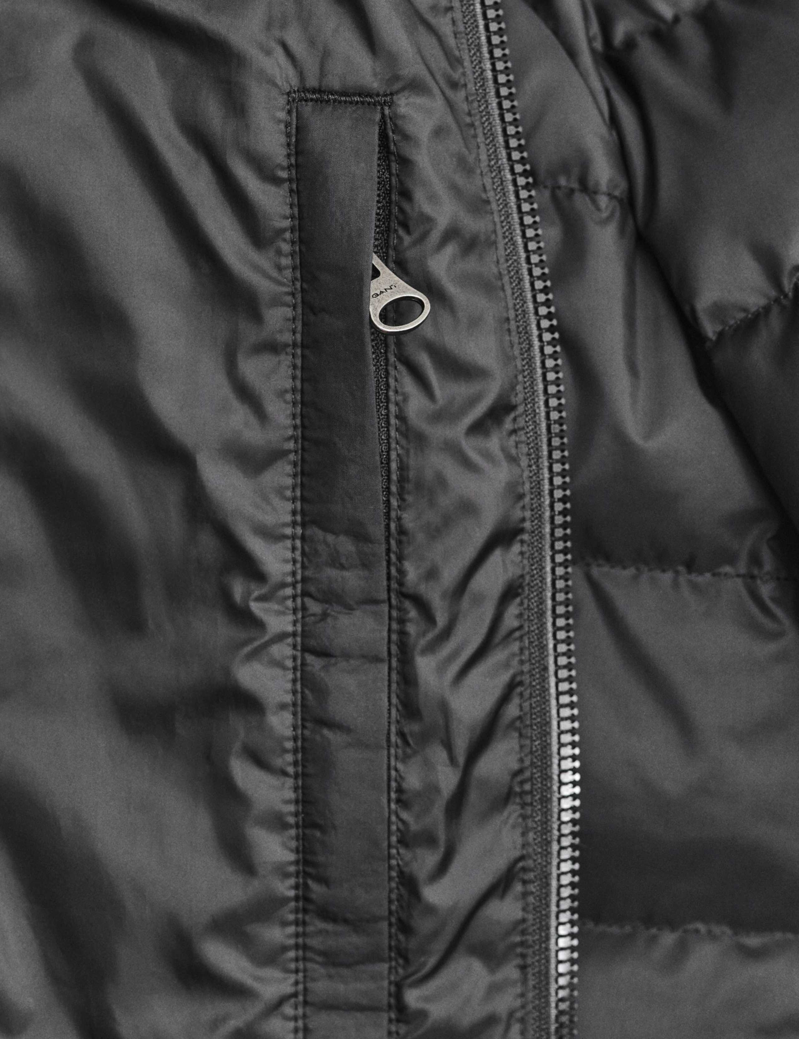 Lightweight Puffer Jacket 7 of 9