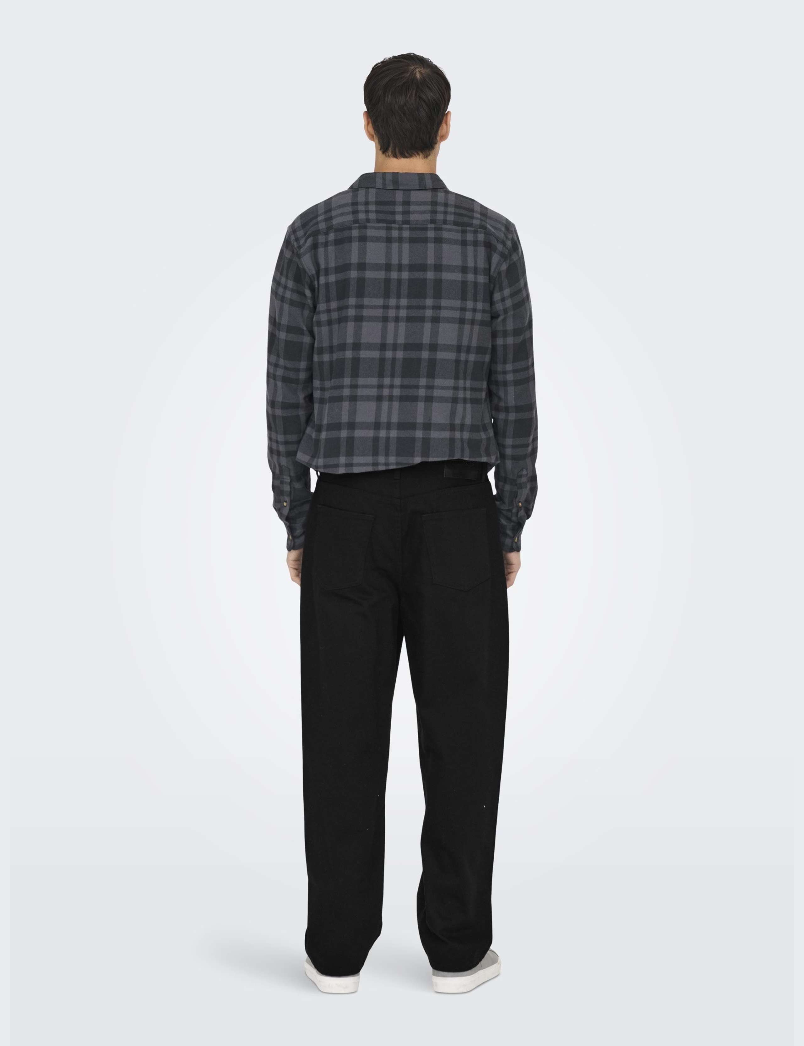 Loose Fit 5 Pocket Rigid Jeans 3 of 7